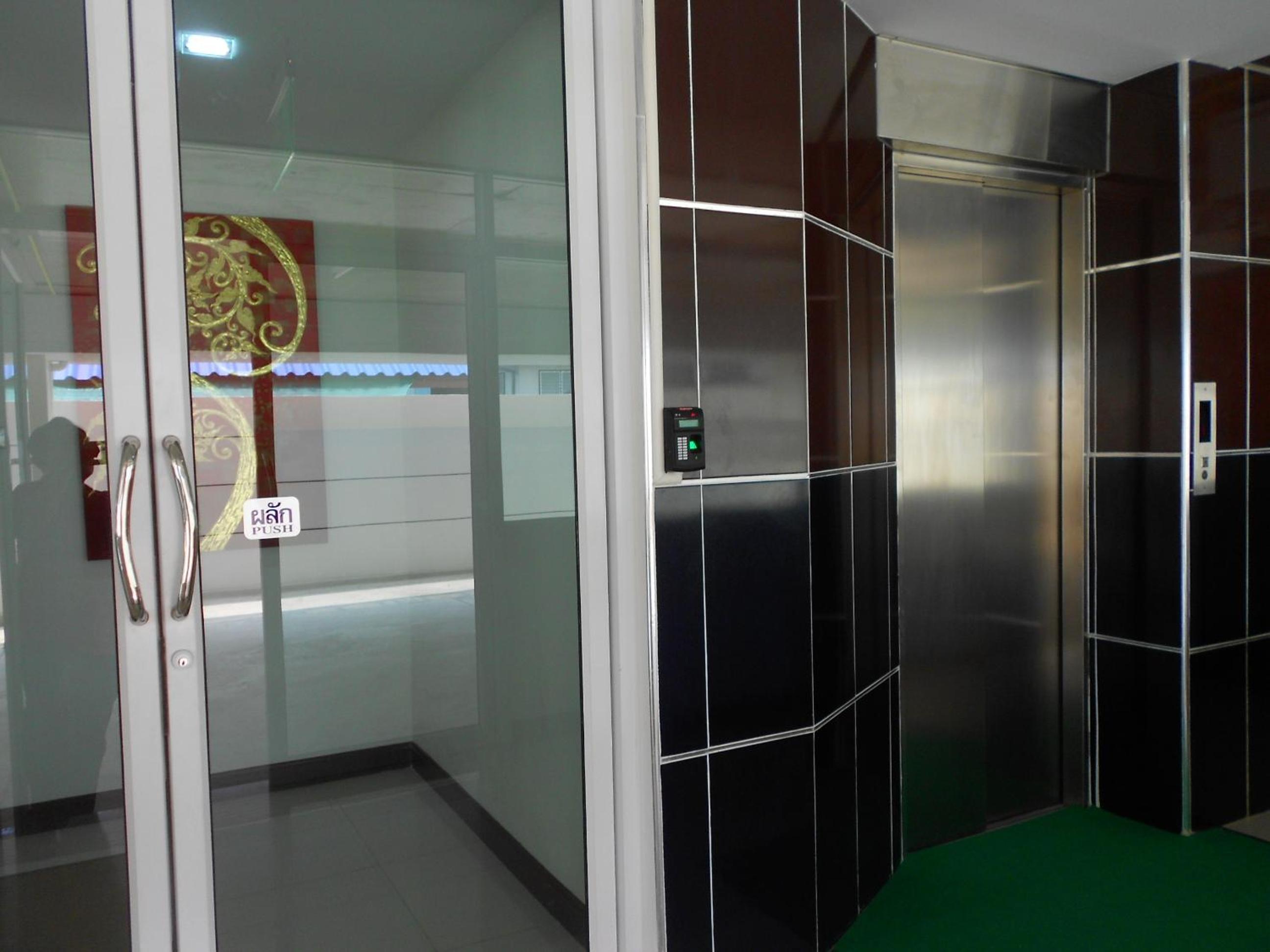Mantra Place view 3