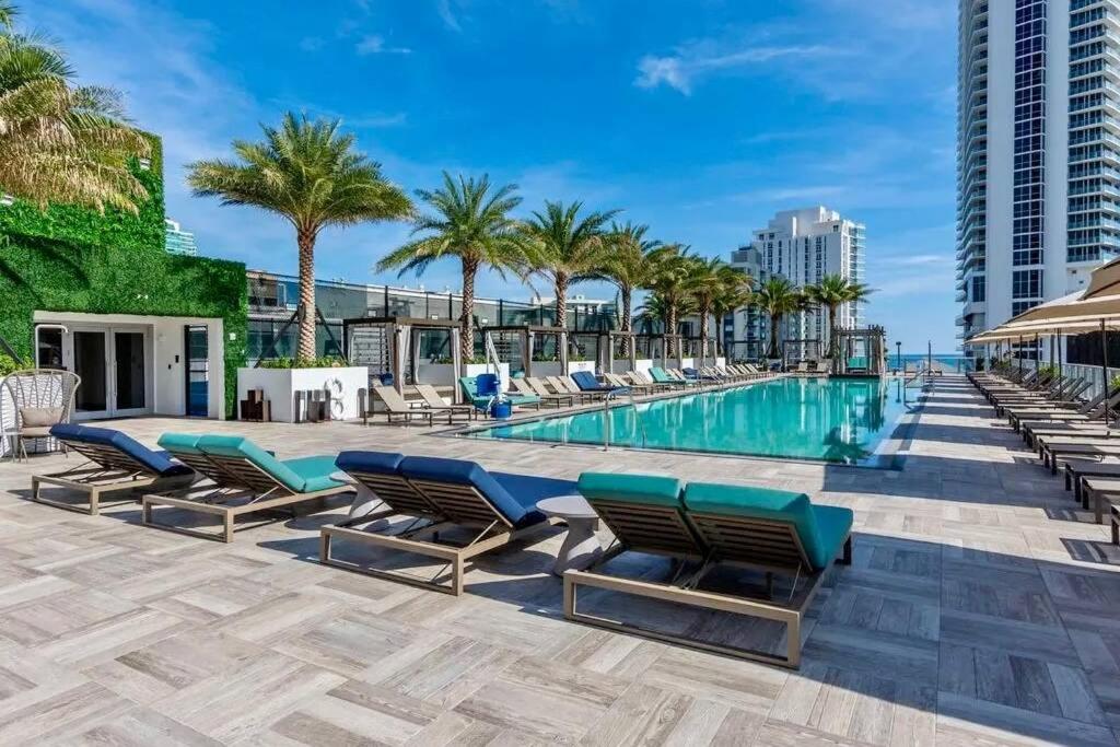 Luxury Two Bed Two Bath Beach Resort Condo 35 USD resort fee per day view 5