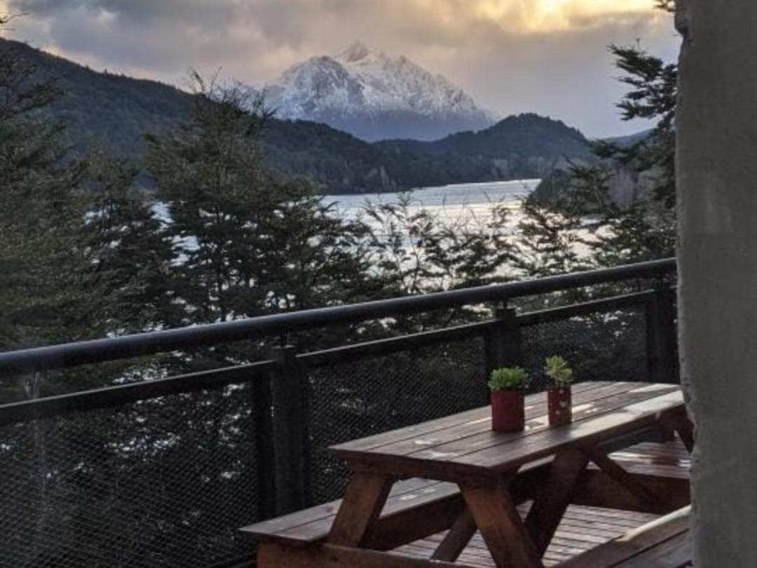 Albanta casa con costa en Bariloche