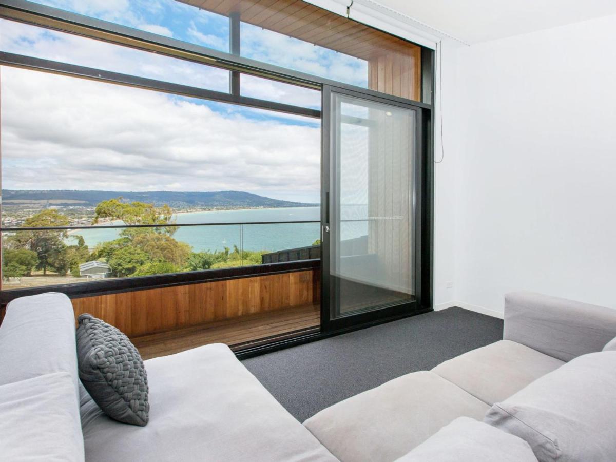 COASTAL LUXE - MT MARTHA