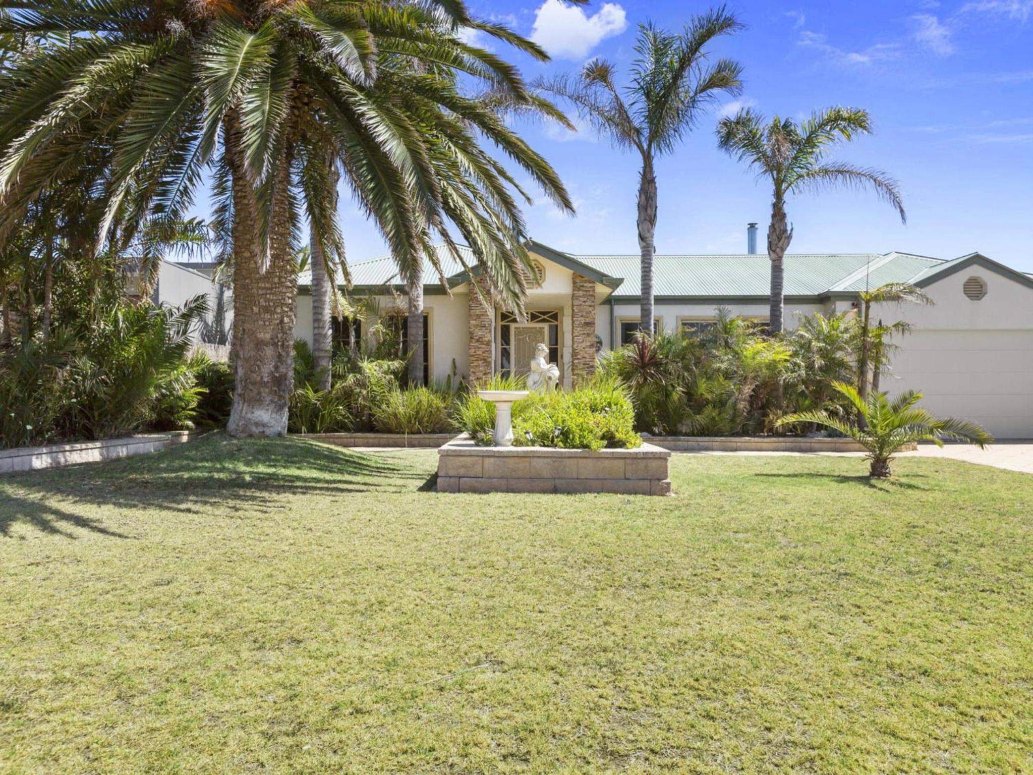 Diamond Bay Retreat Sorrento