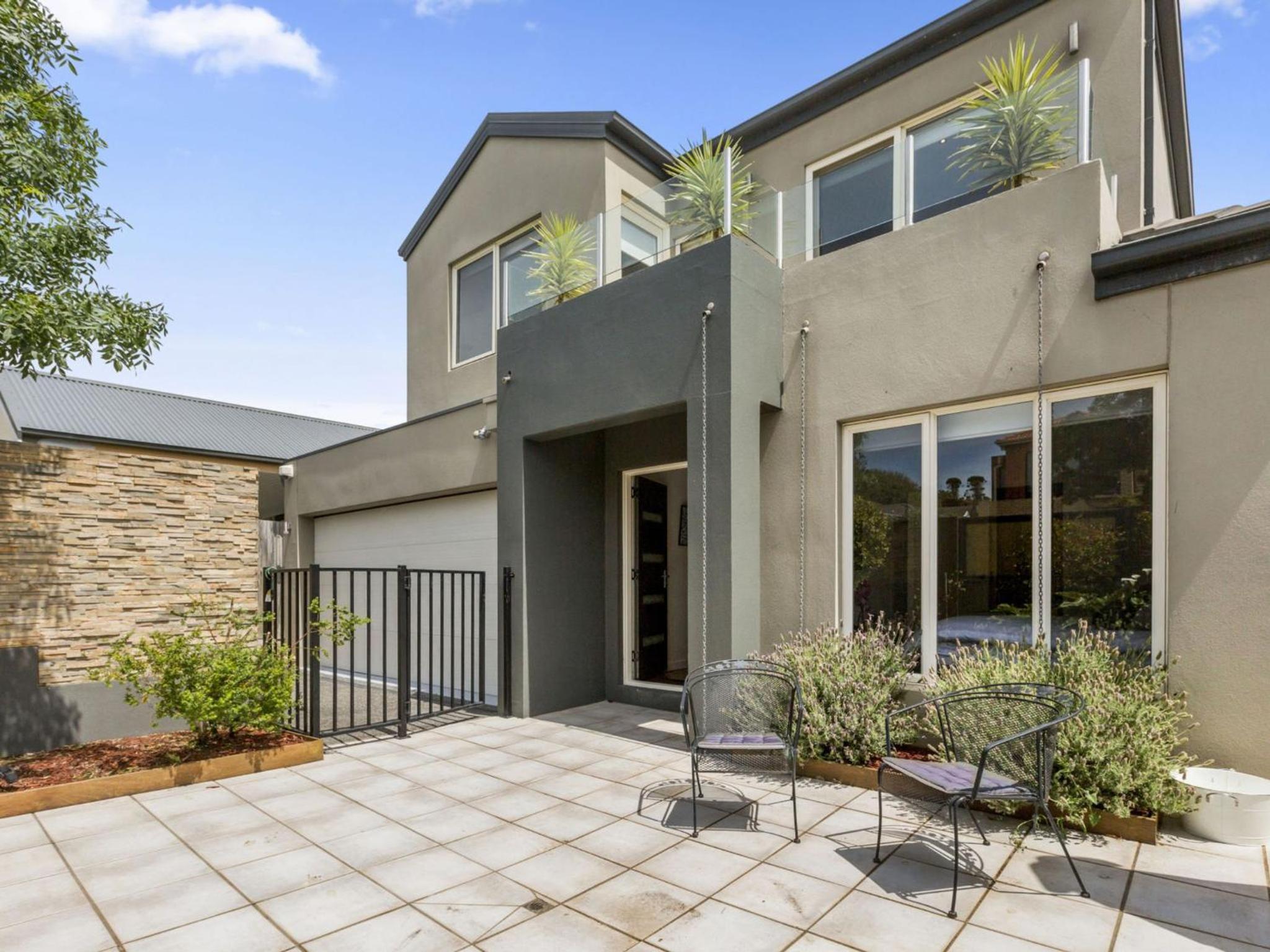 Bangalow Mornington