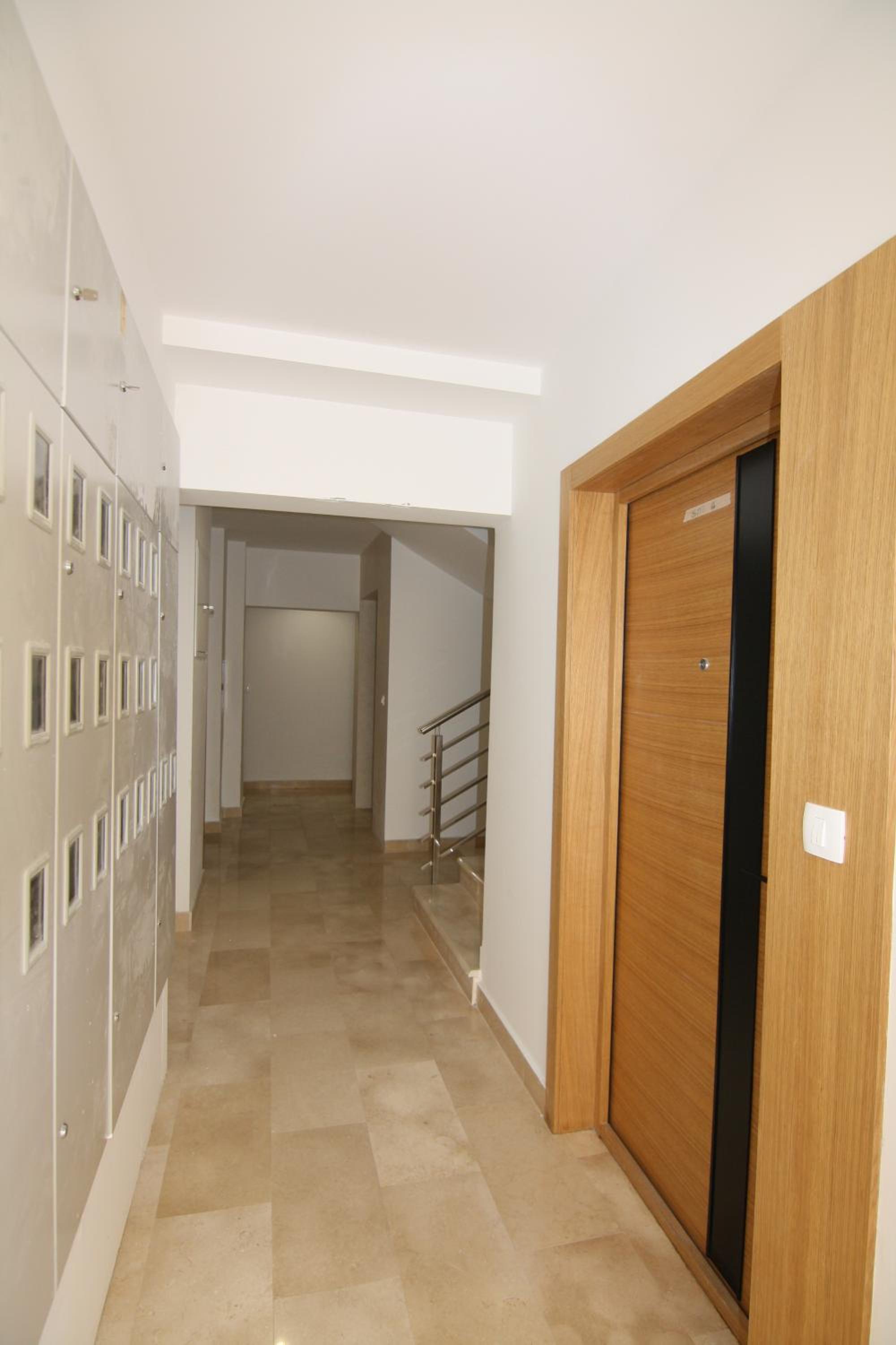 Apartments LORA Zmajeva, 7
