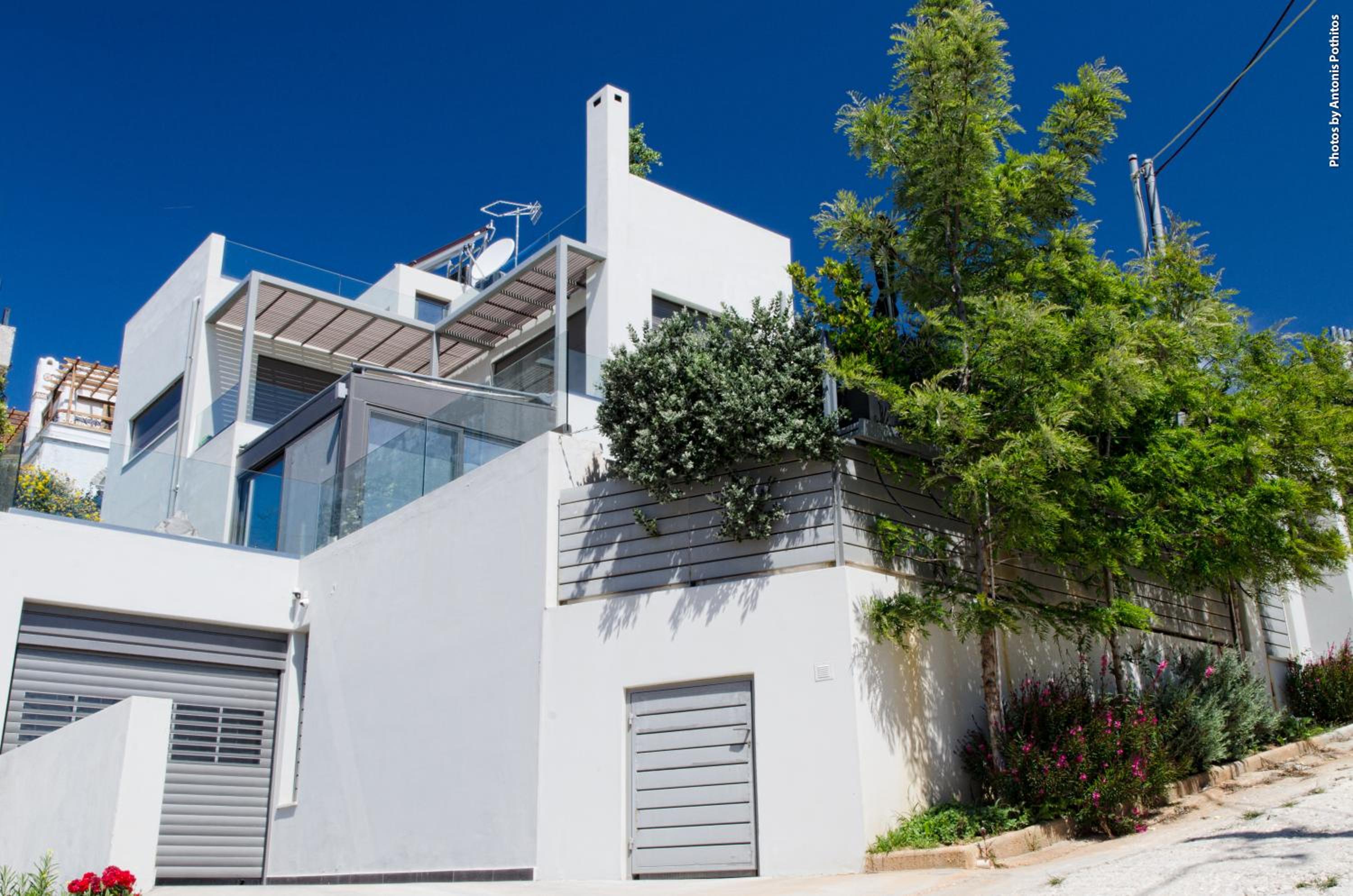 Hotel Stefano's Villa Lagonissi - Image 1