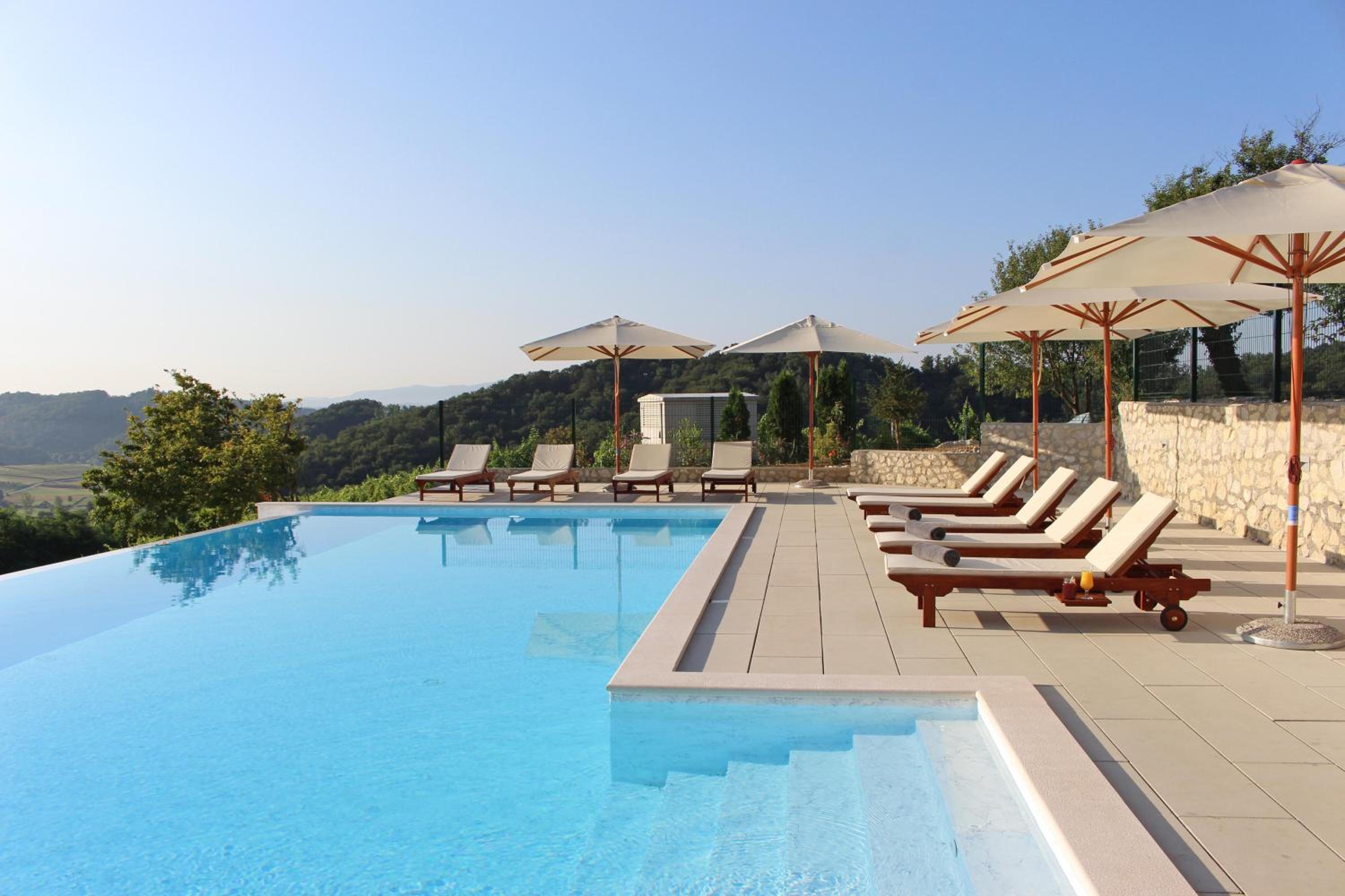 Winery, Restaurant & Pension Vuglec Breg