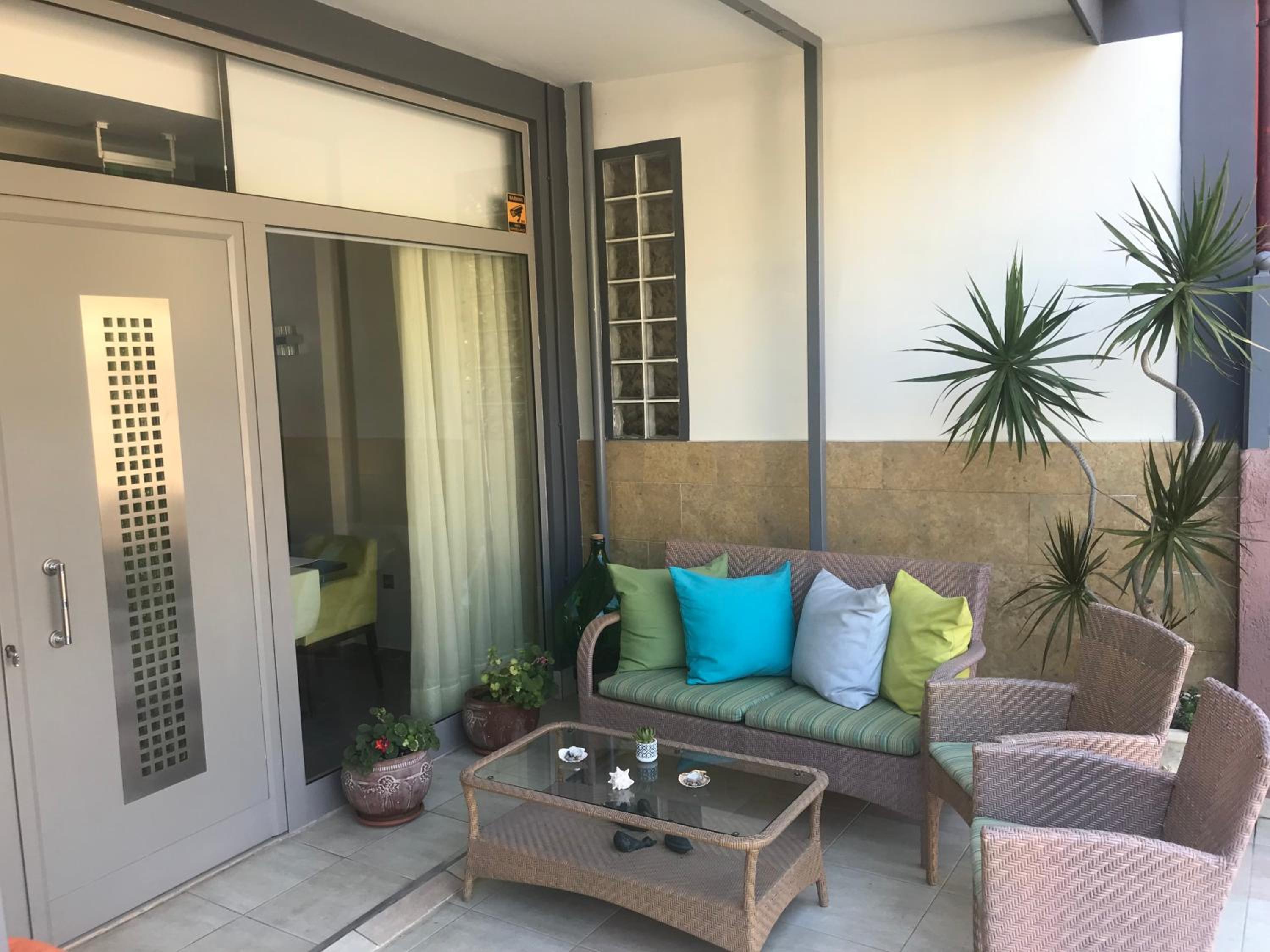 balcony
