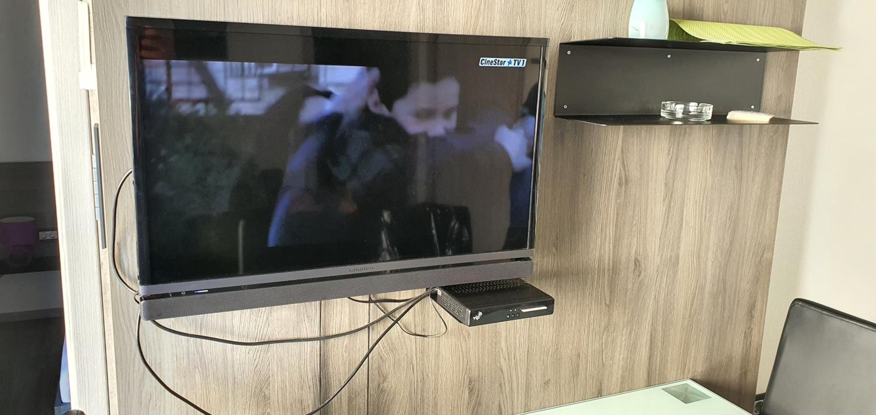 Pirovac Premium Luksuzni Mobile-Home on the beach 6 ležaja satelit tv wifi klima 2 x wc velika terasa full opremljena ljubimci dozvoljeni parkirno mjesto 1 view 5