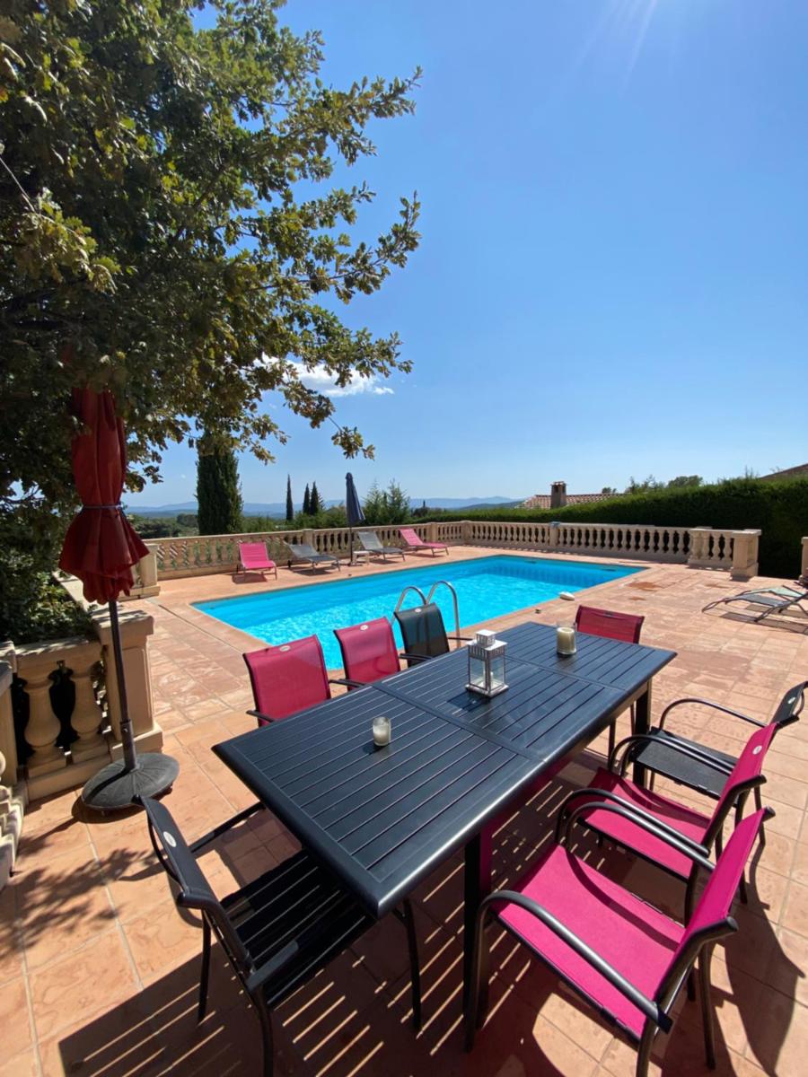 Bastide dans le Var view 2