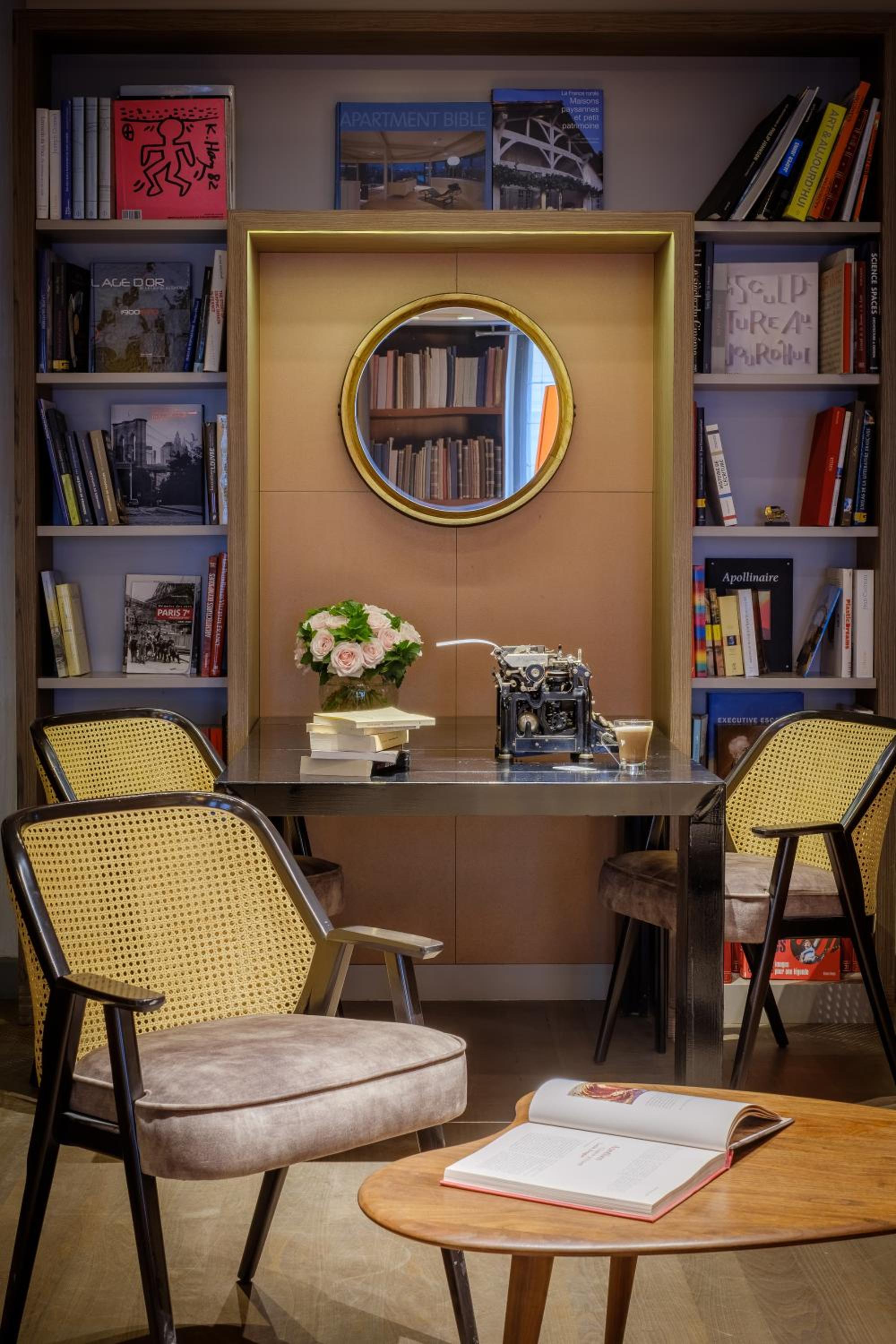 Hôtel Le Tourville by Inwood Hotels 3