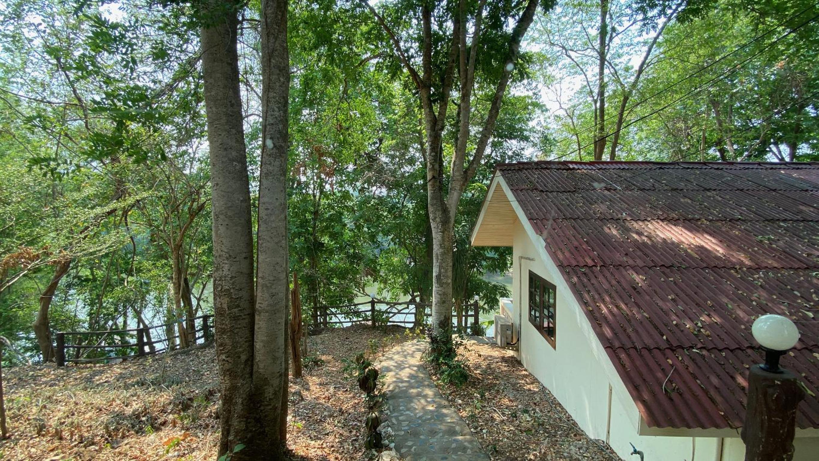Saiyok River House