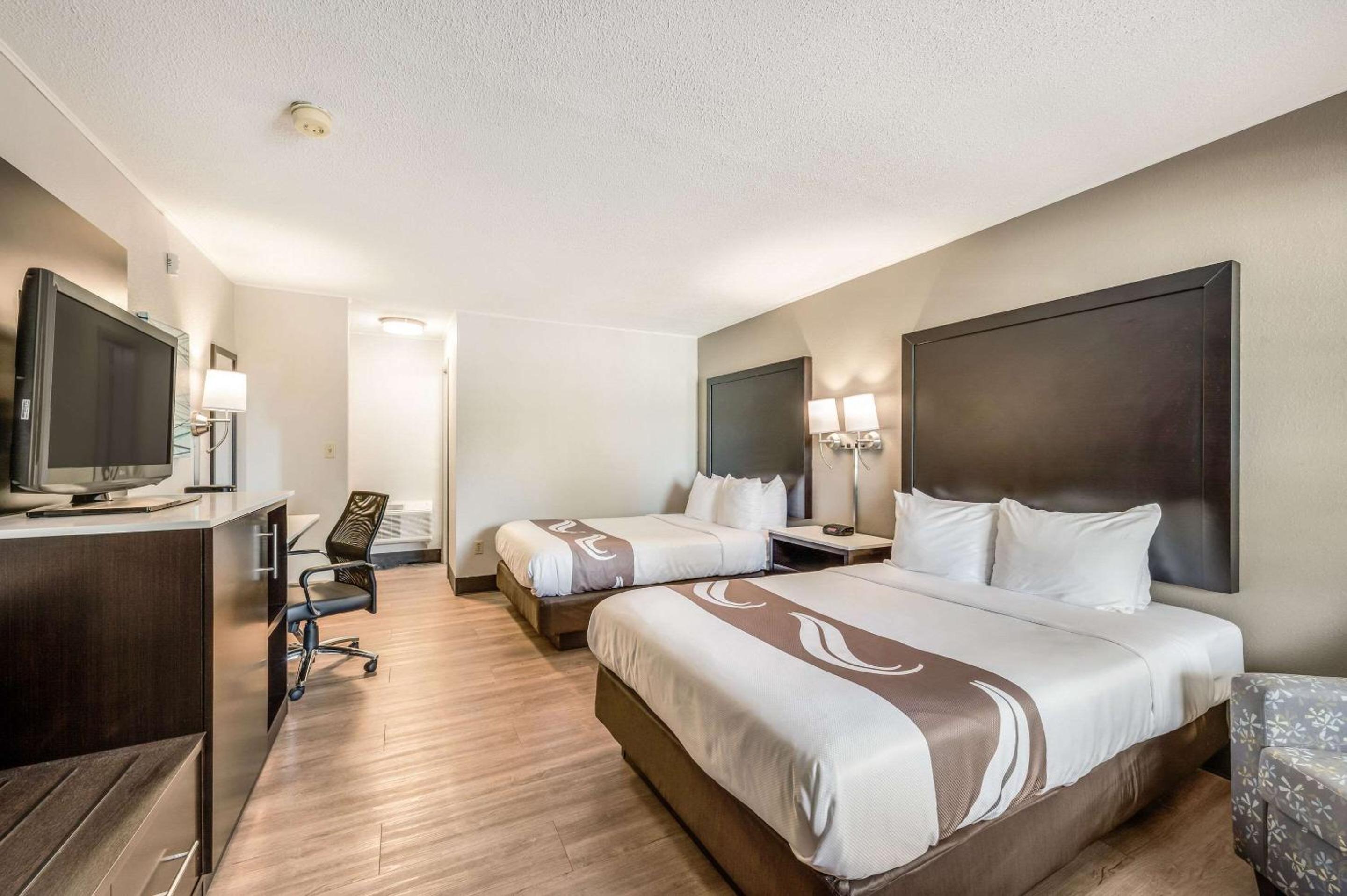 Poughkeepsie Vacations - Quality Inn Poughkeepsie - Property Image 34