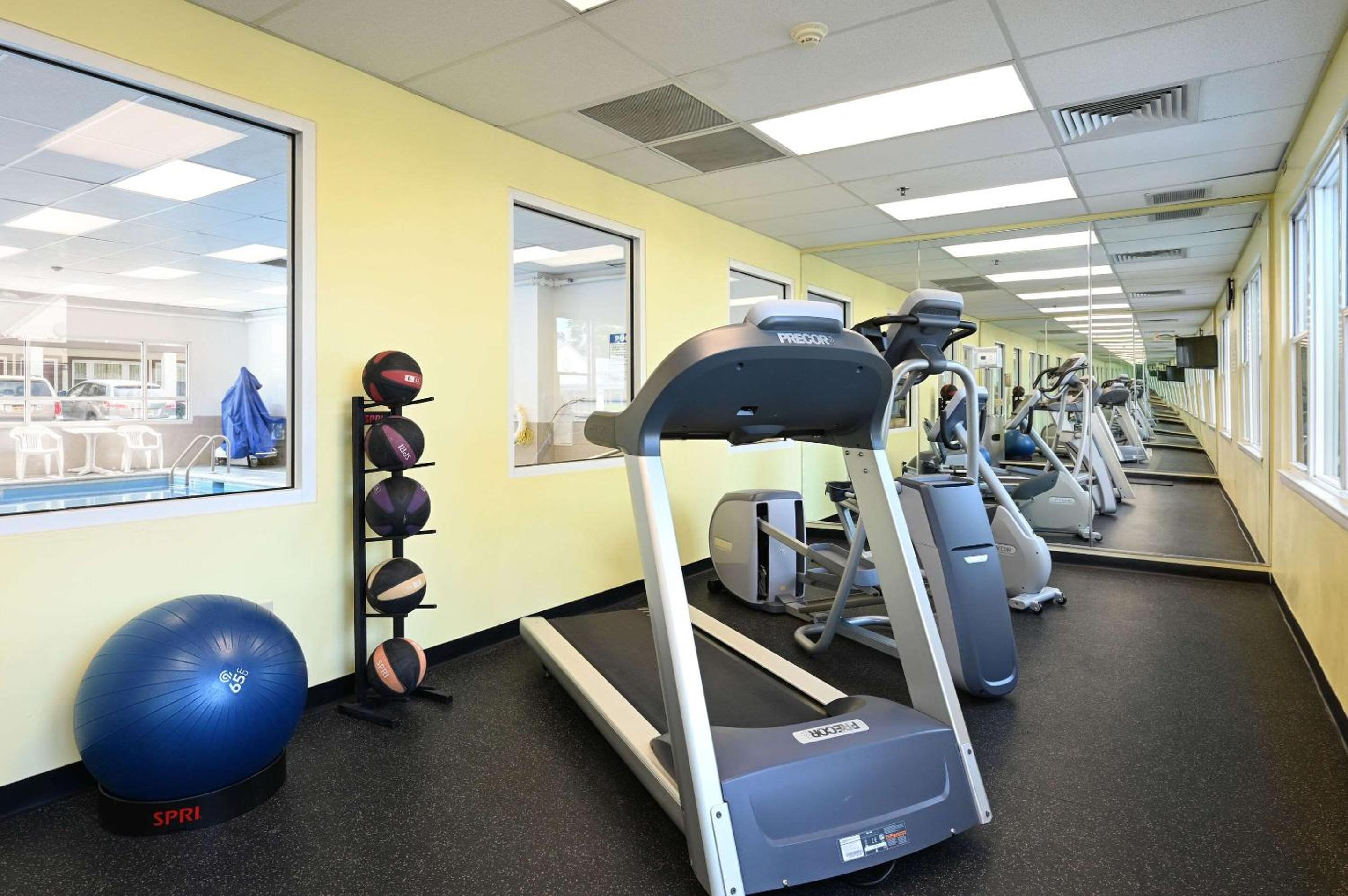 Poughkeepsie Vacations - Quality Inn Poughkeepsie - Property Image 54