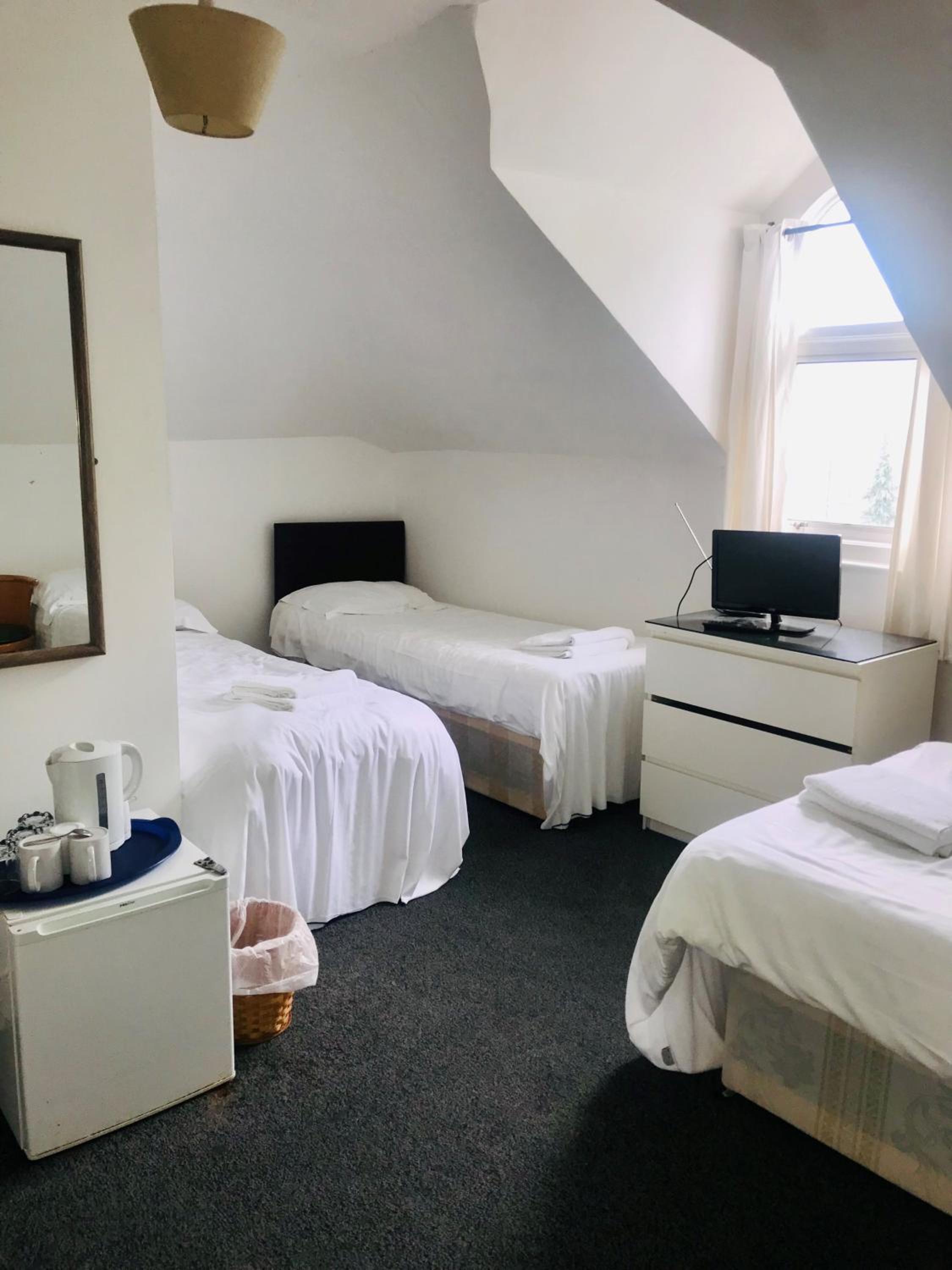 Amhurst Hotel