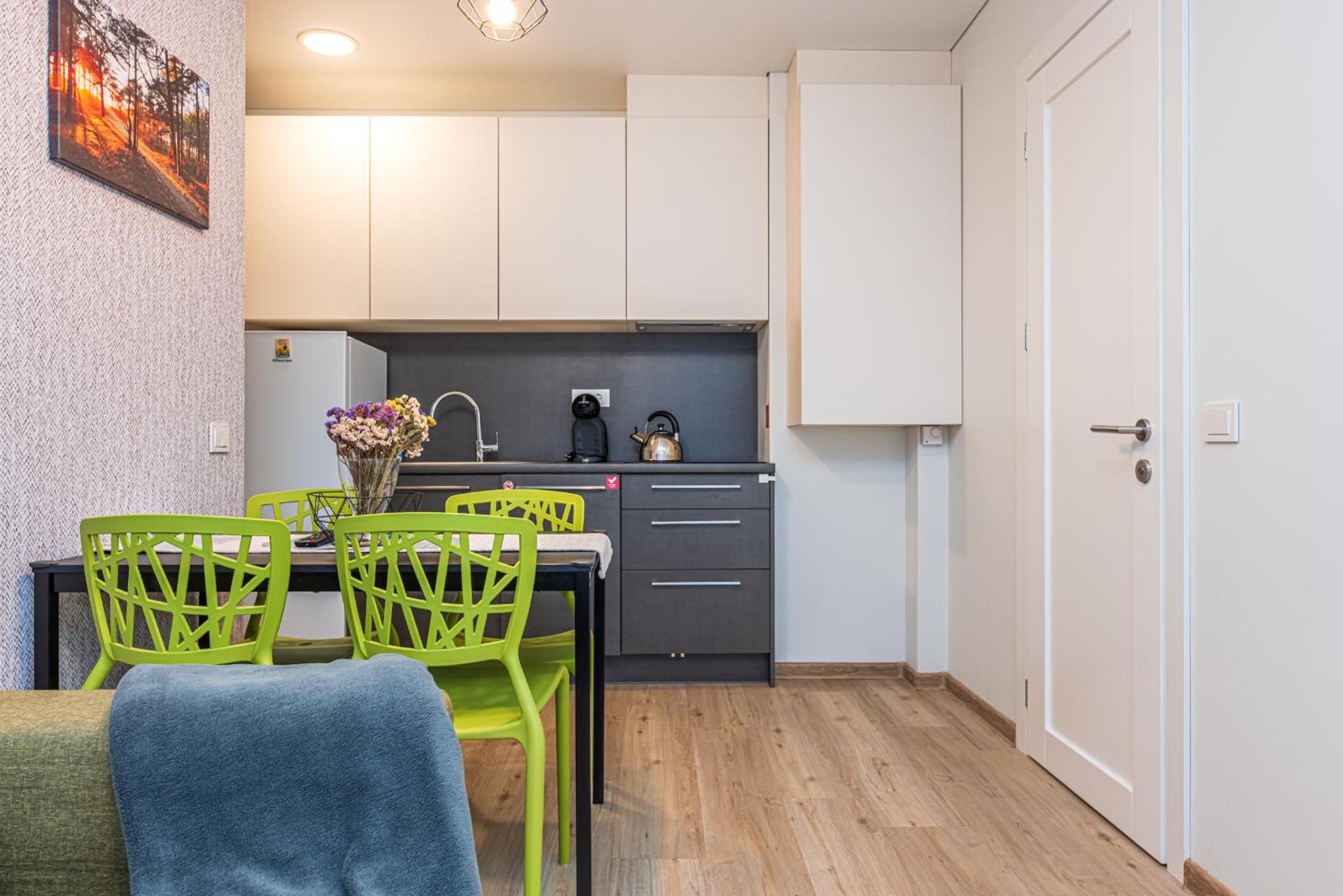 Sunny Pines Apartment