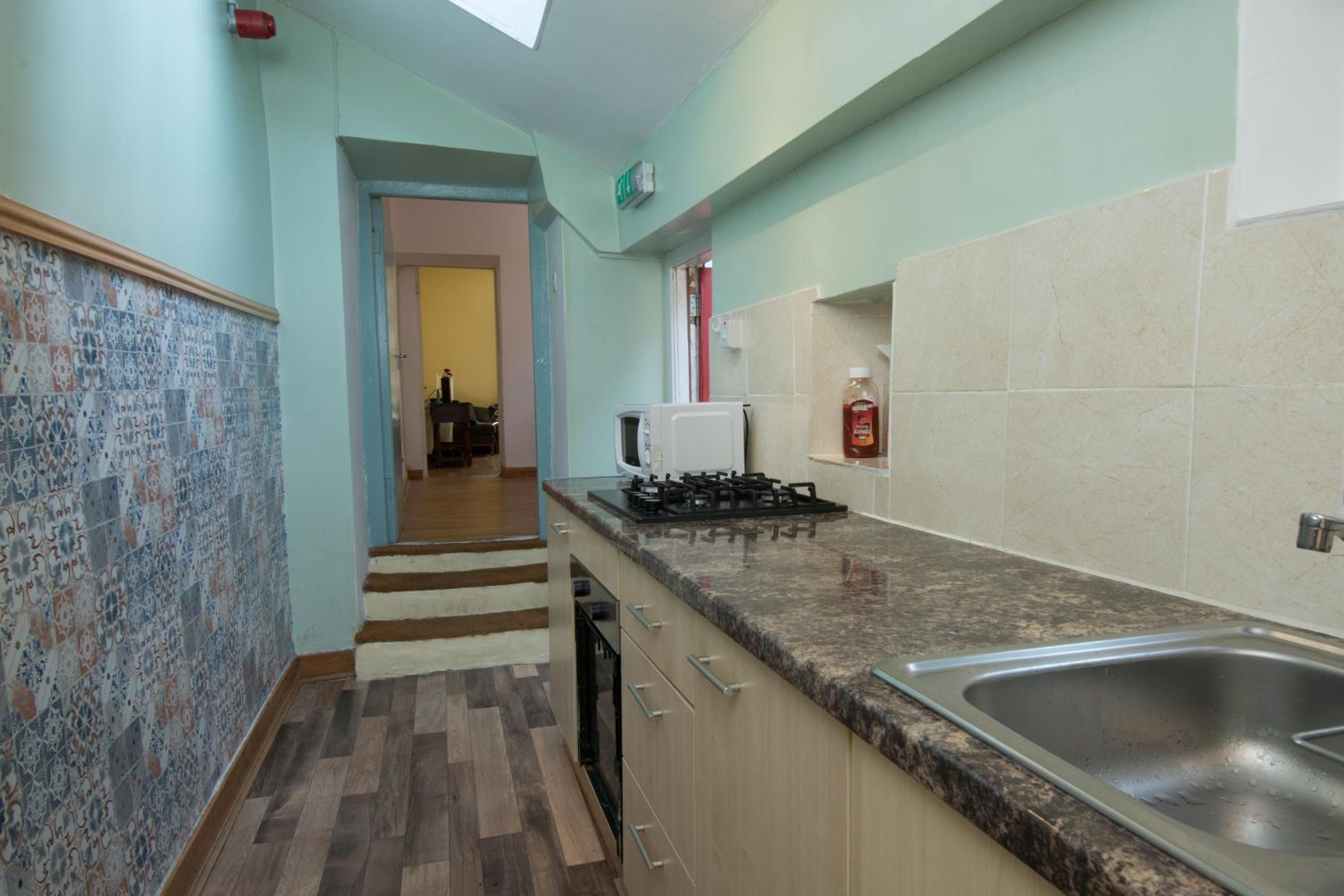 7 Bedroom Townhouse