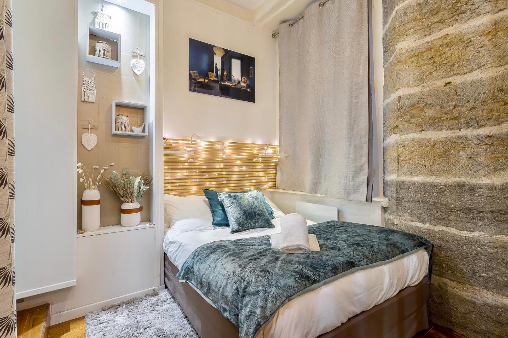 Host inn Lyon - Appartement de Luxe aux Terreaux & Jacuzzi