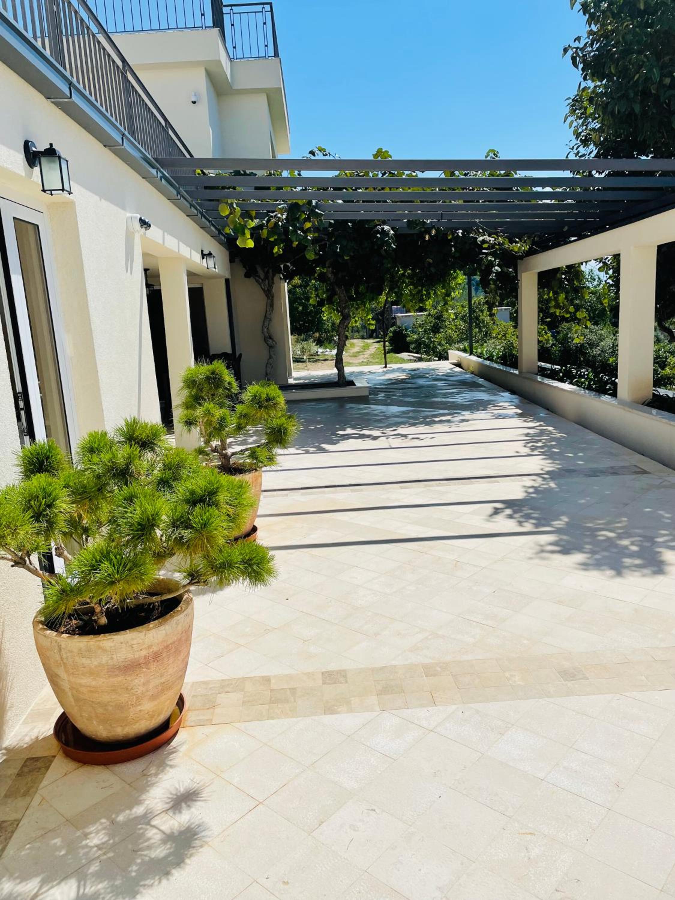 Villa Portico view 5