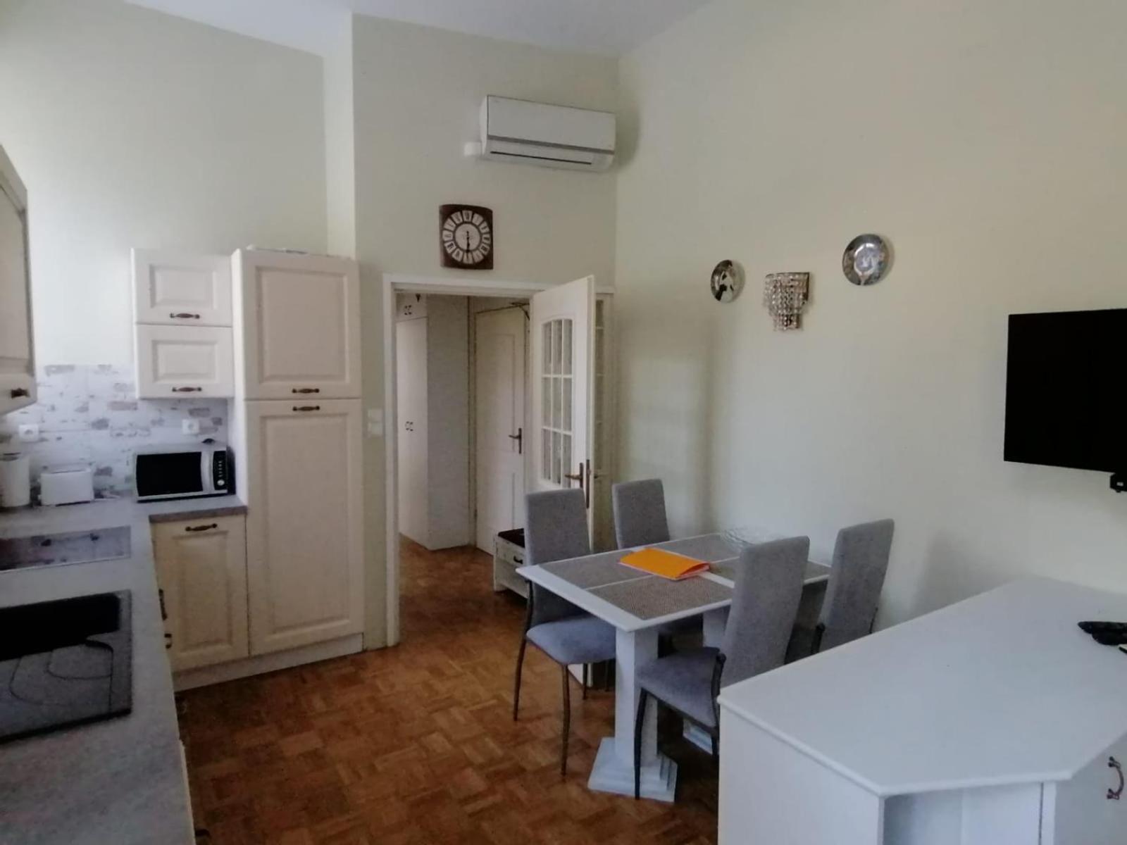 Vila Rogashka One Bedroom Apartment view 5