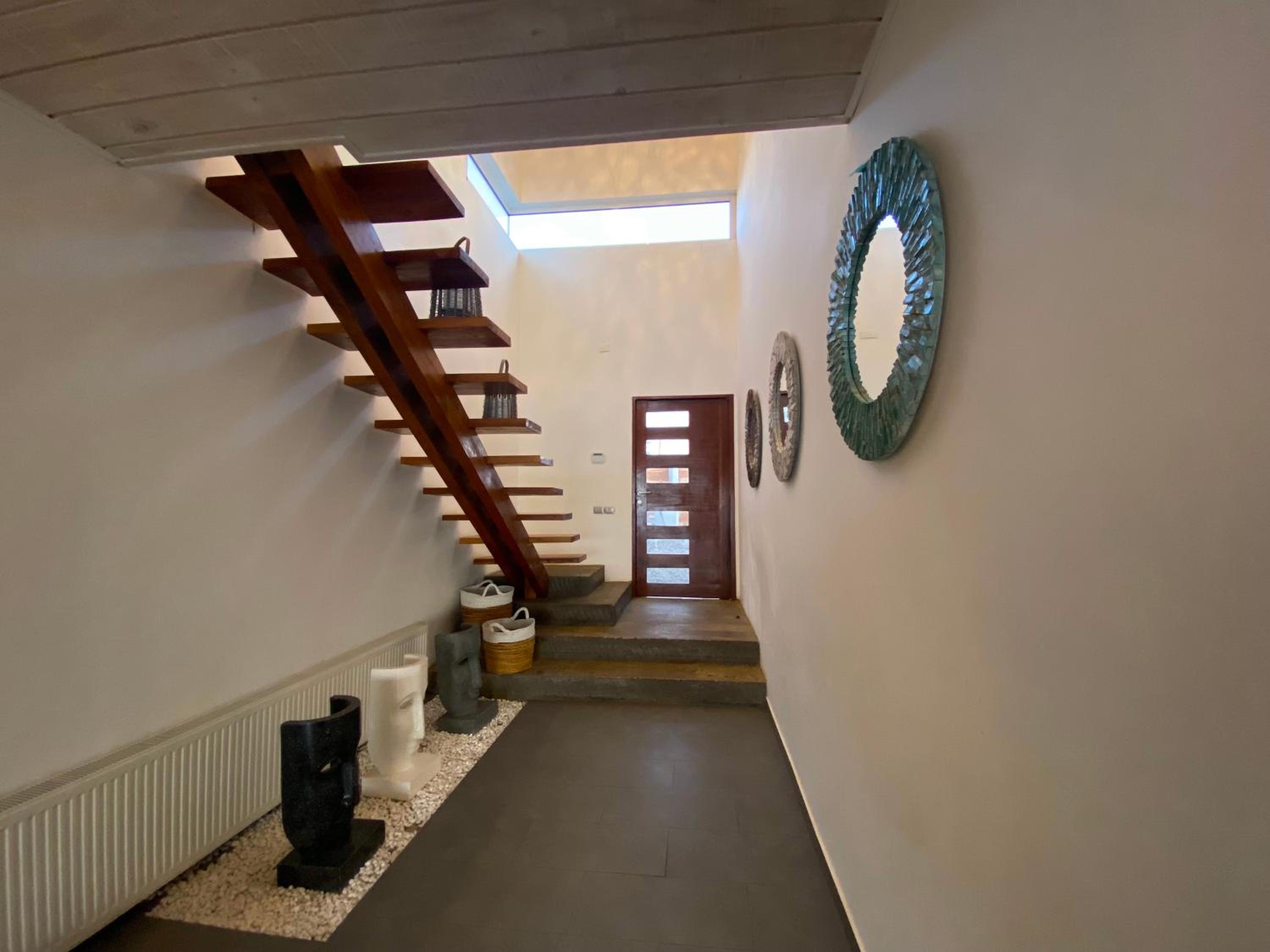 Increíble casa primera línea frente a ola Infiernillo