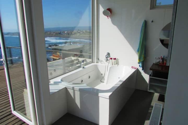 Increíble casa primera línea frente a ola Infiernillo