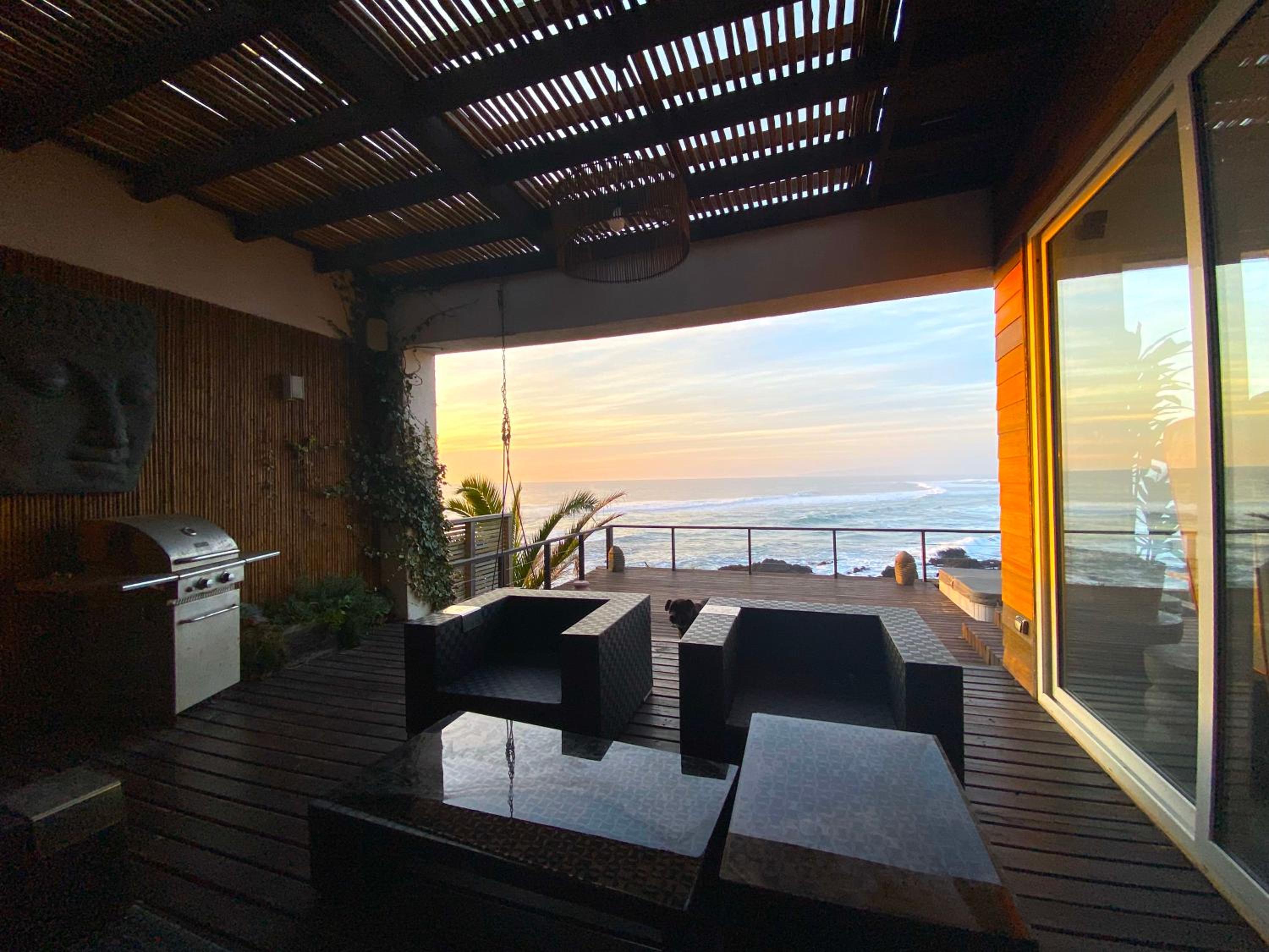 Increíble casa primera línea frente a ola Infiernillo