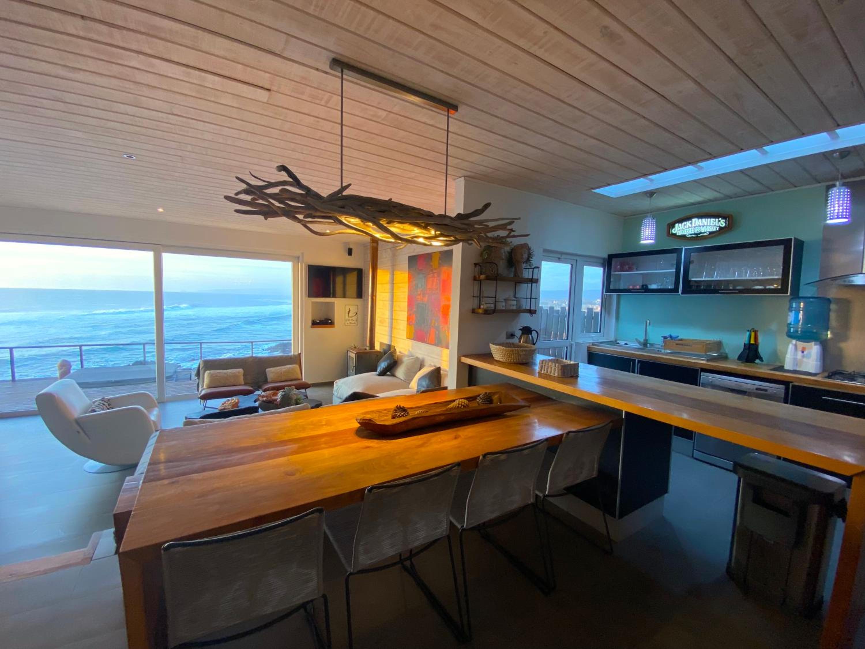 Increíble casa primera línea frente a ola Infiernillo
