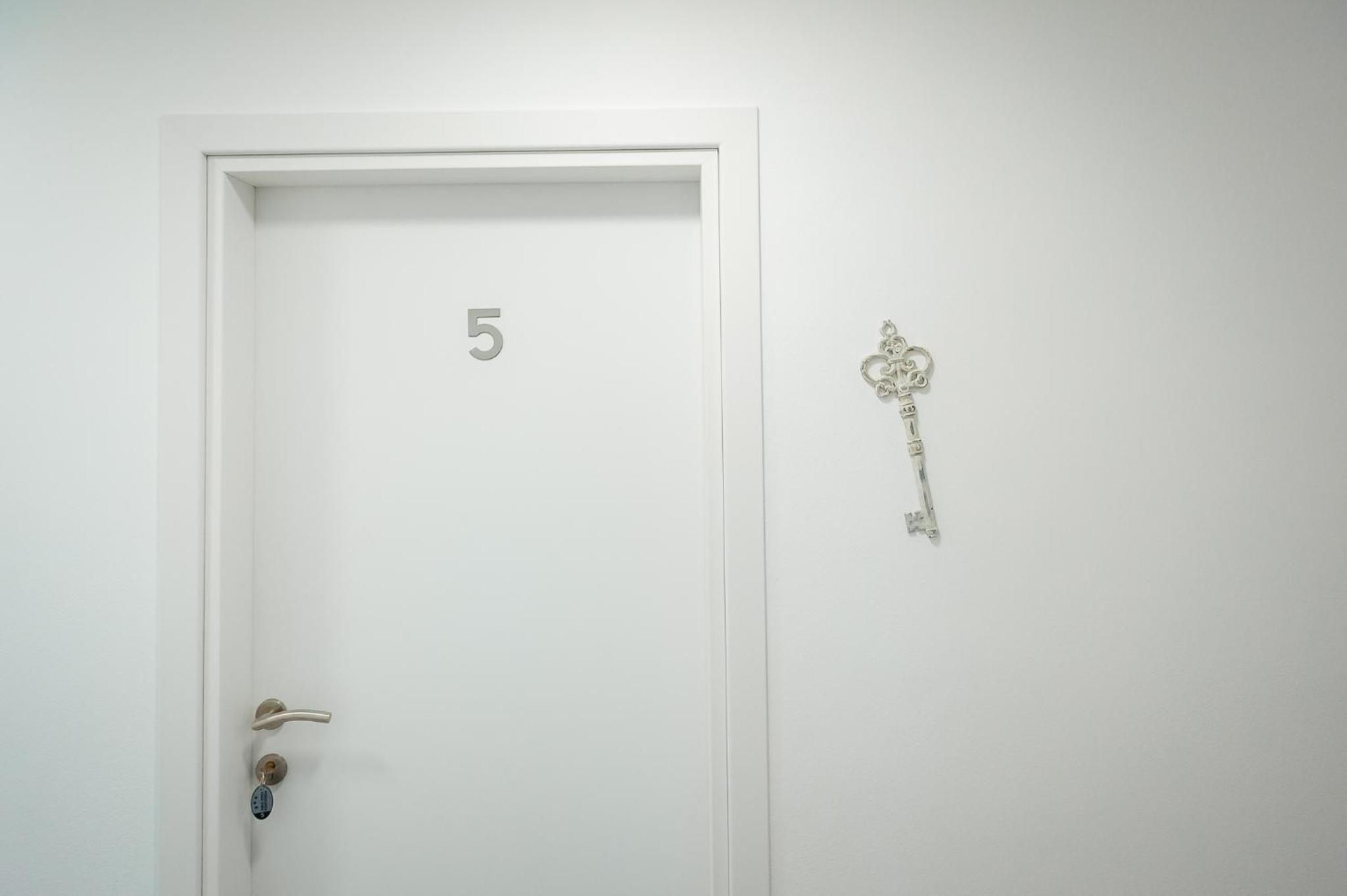 Photo 33