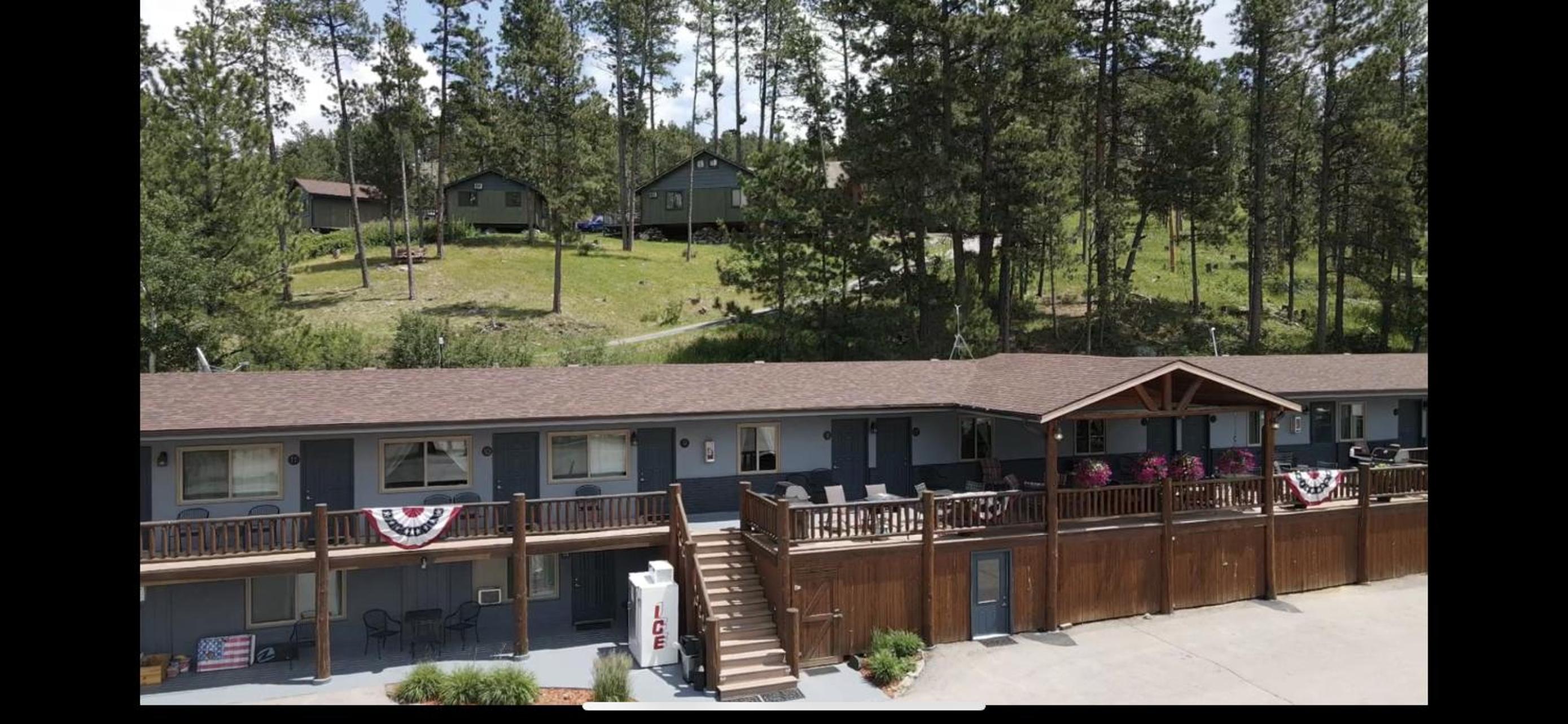 Mountain View Lodge & Cabins