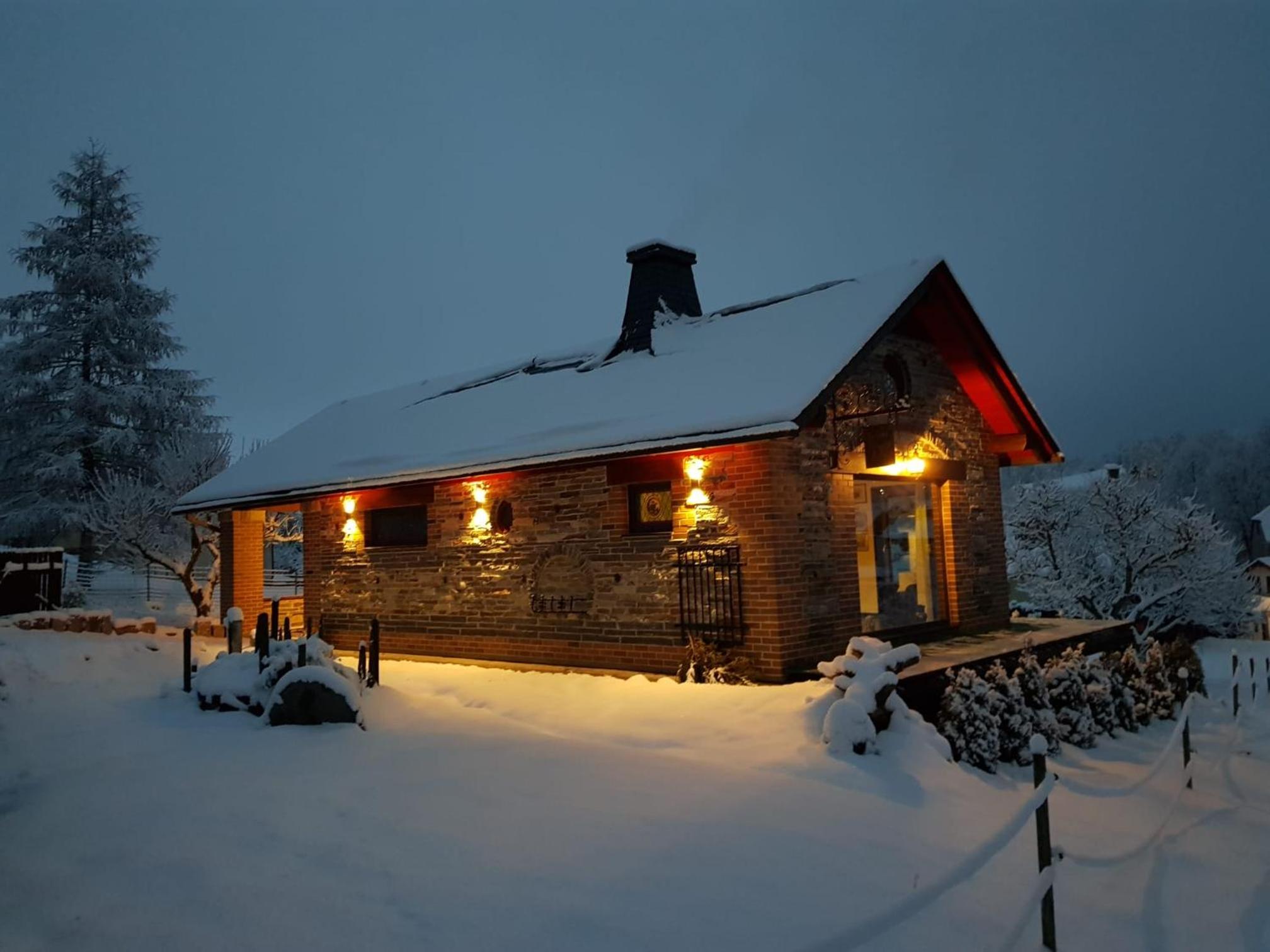 cottage oak