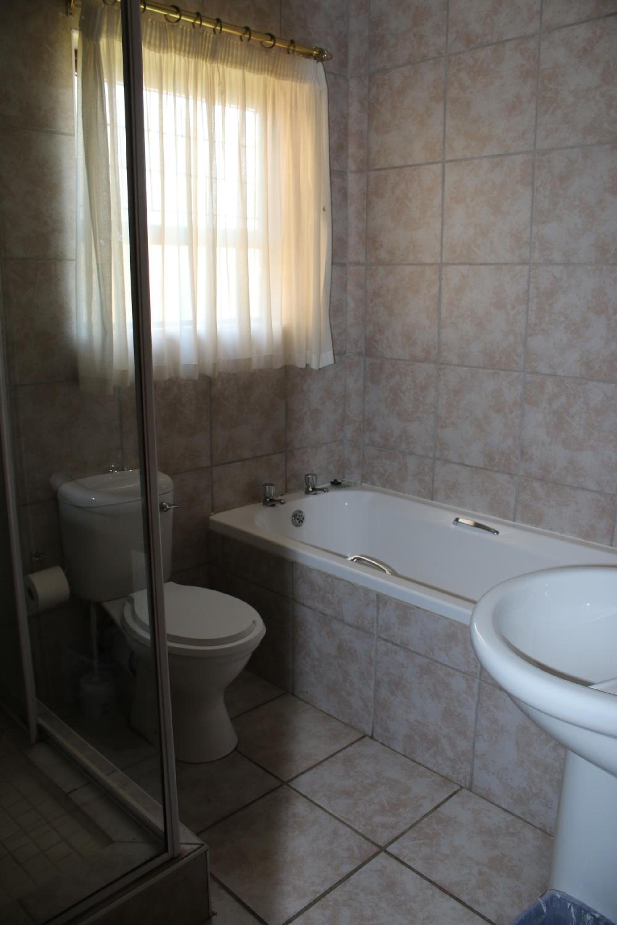 Photo 38