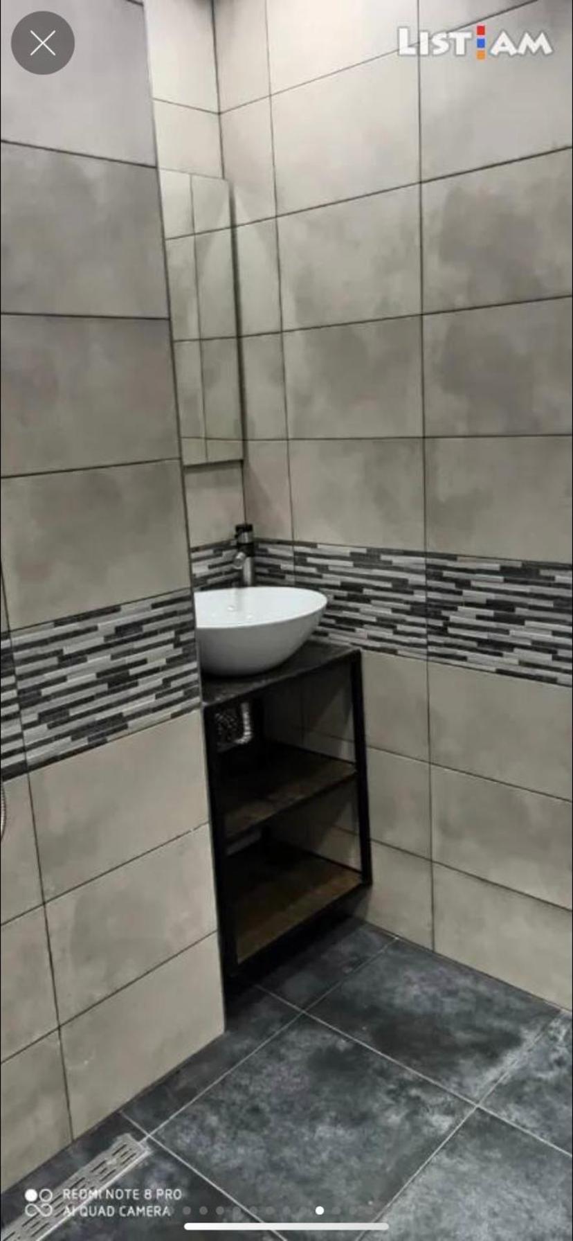 One Central Apartment