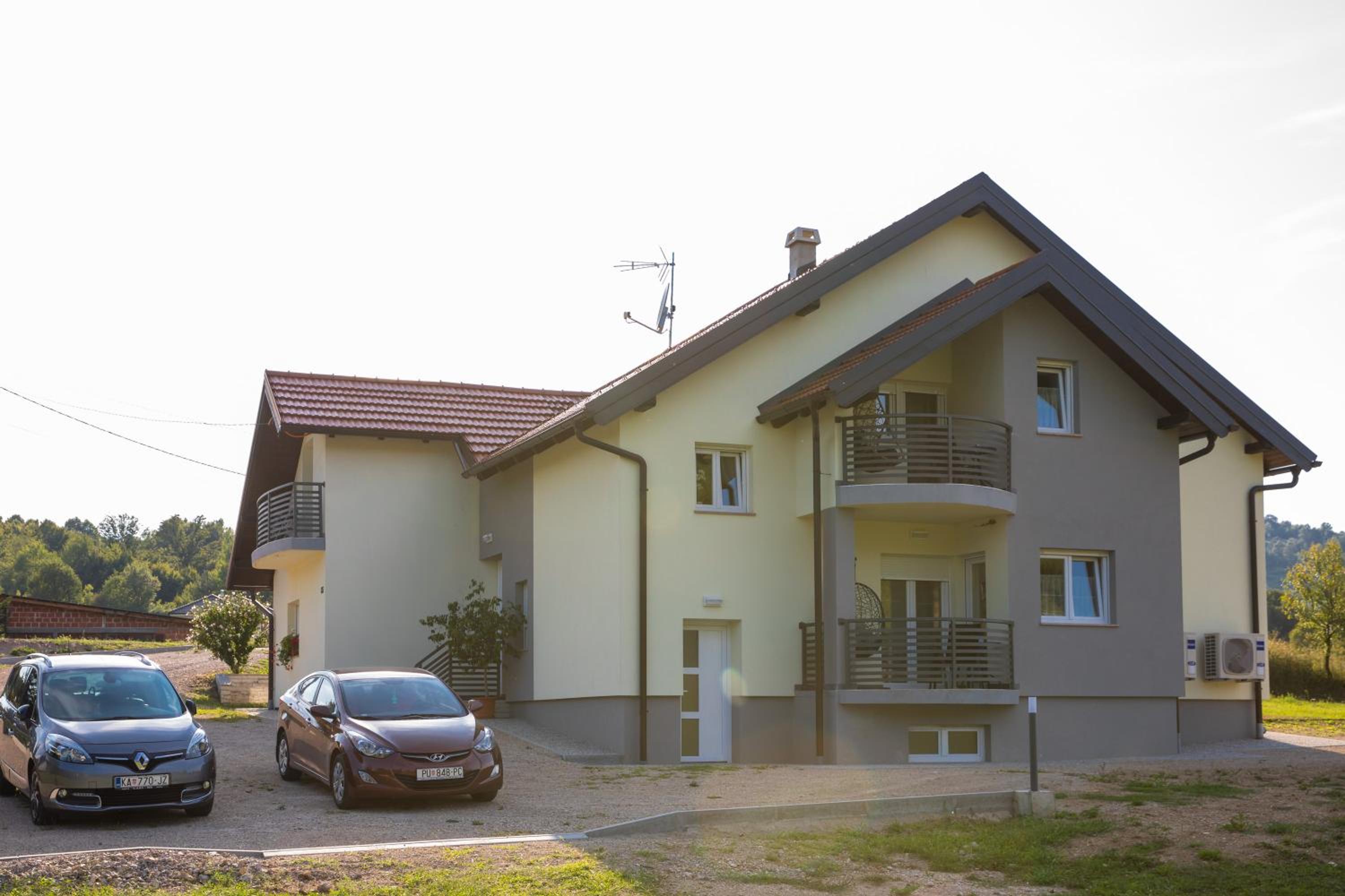 Photo 47