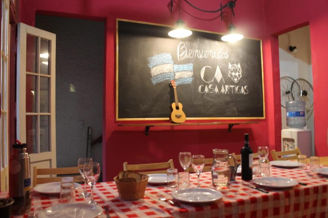 CASA ARTIGAS Hostel