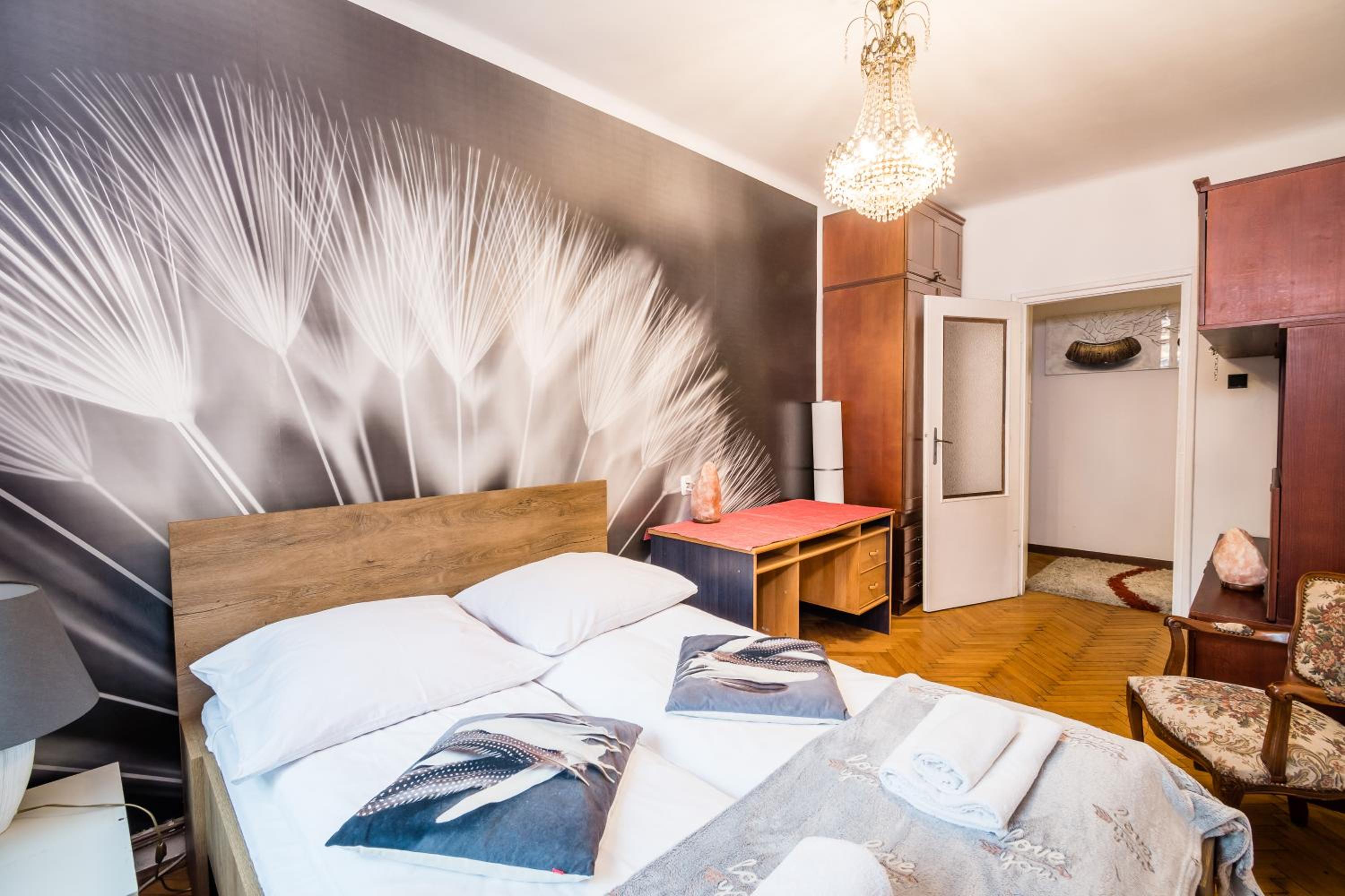 Apartament Dębnicki WAWELOFTS view 3