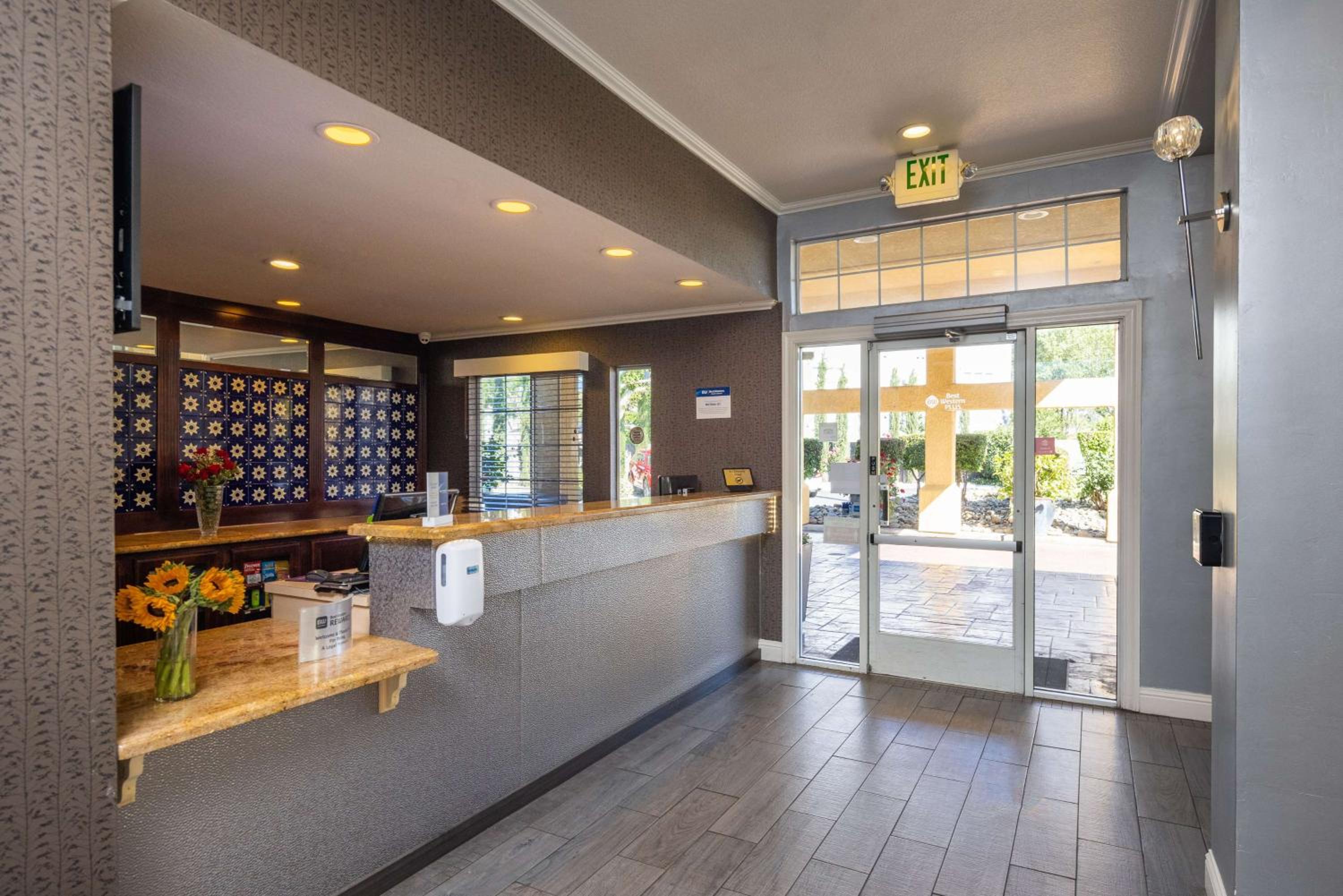 Best Western Plus Dixon Davis - Property Image 18
