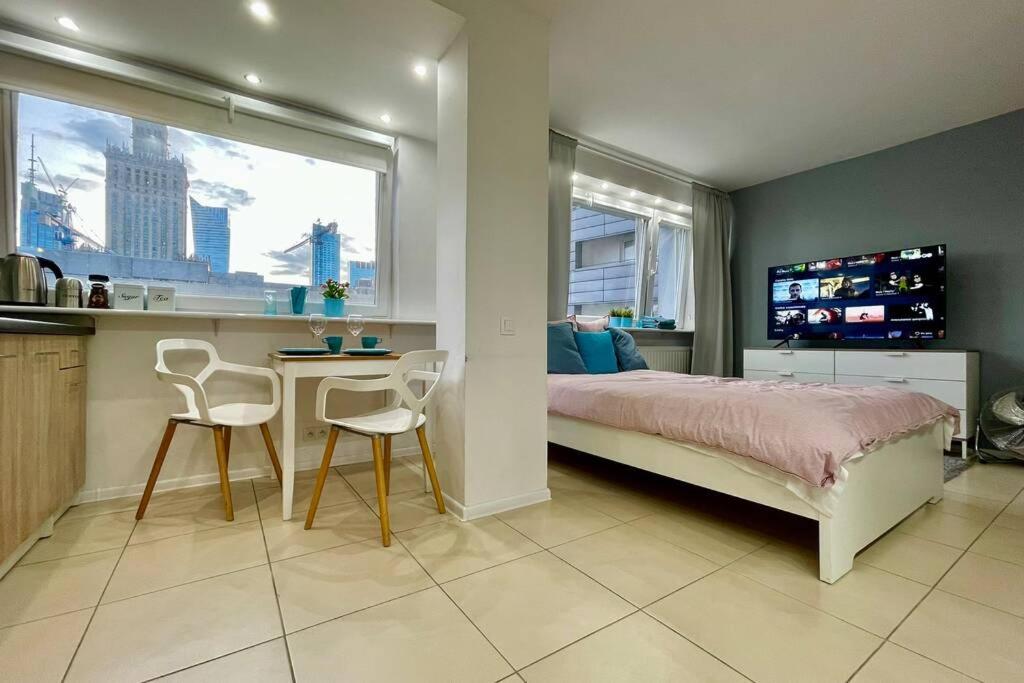GOLD 3 Metro x2 WiFi 300 Mbs 60'TV Netflix HBO AppleTV+ view 4