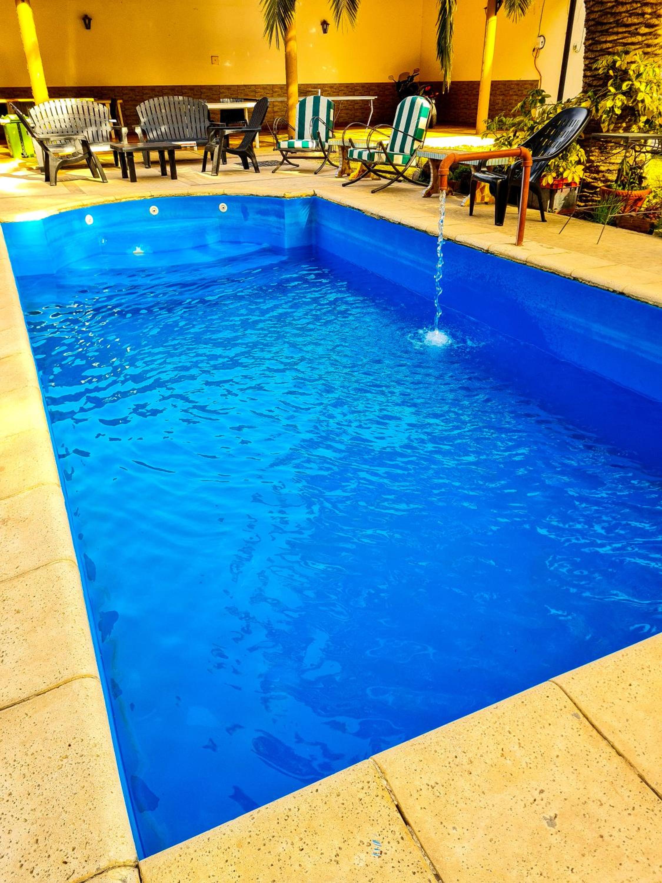 El Descanso Hotel
