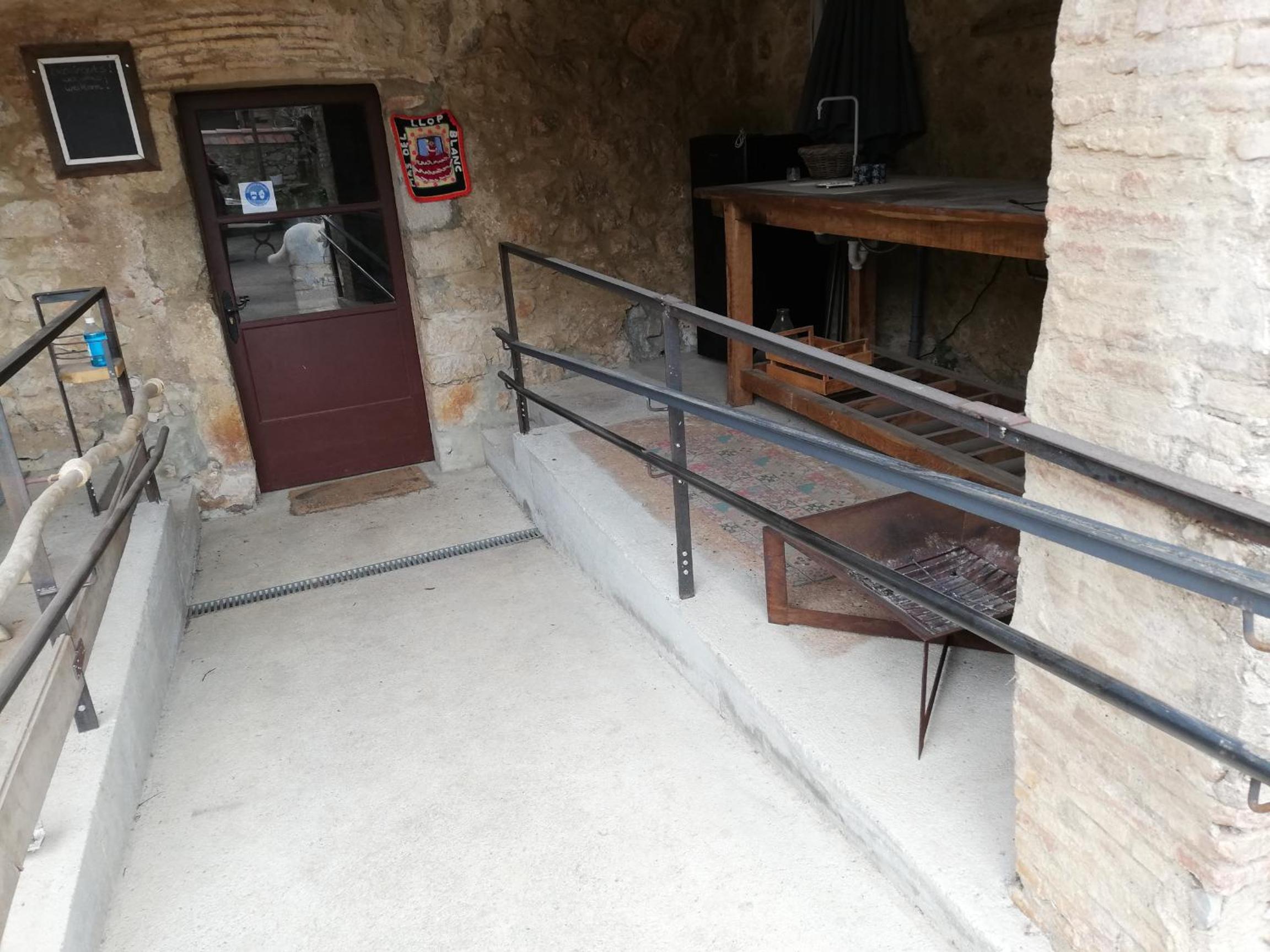 Photo 11