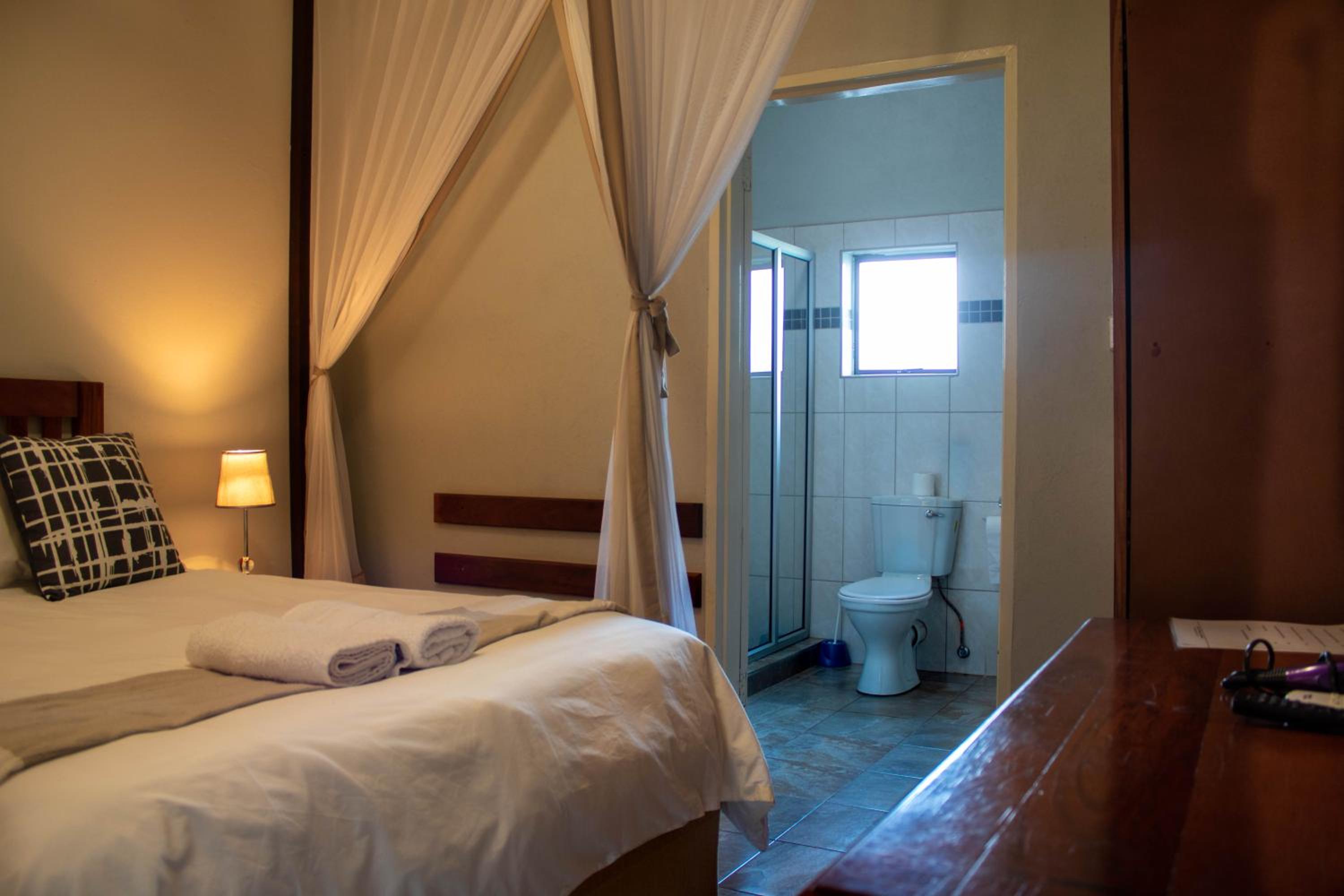Dzimbahwe Guest Lodge