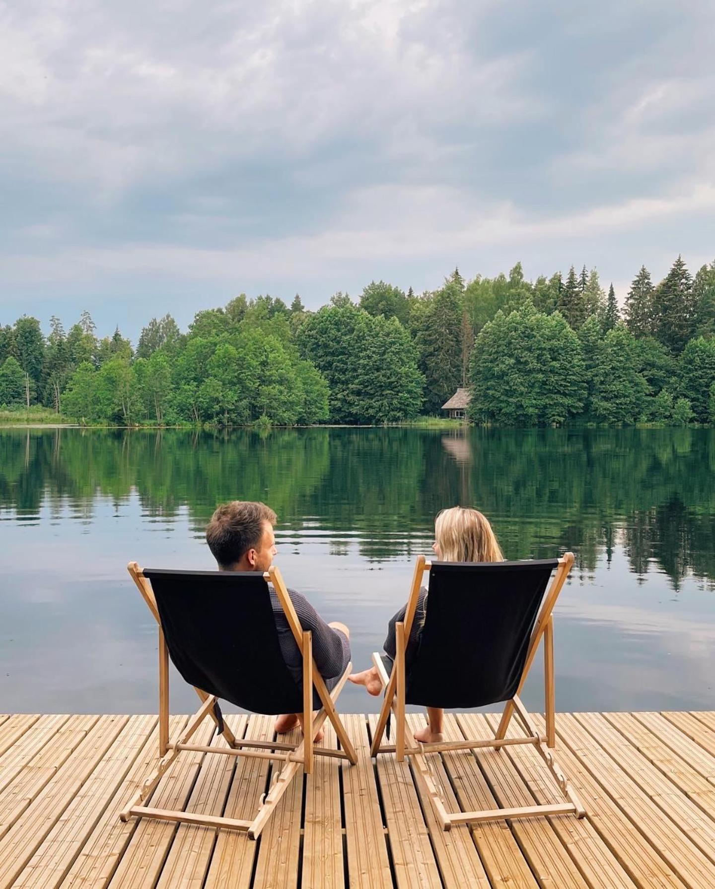 Saarjärve Väike Puhkemaja järve ääres view 2