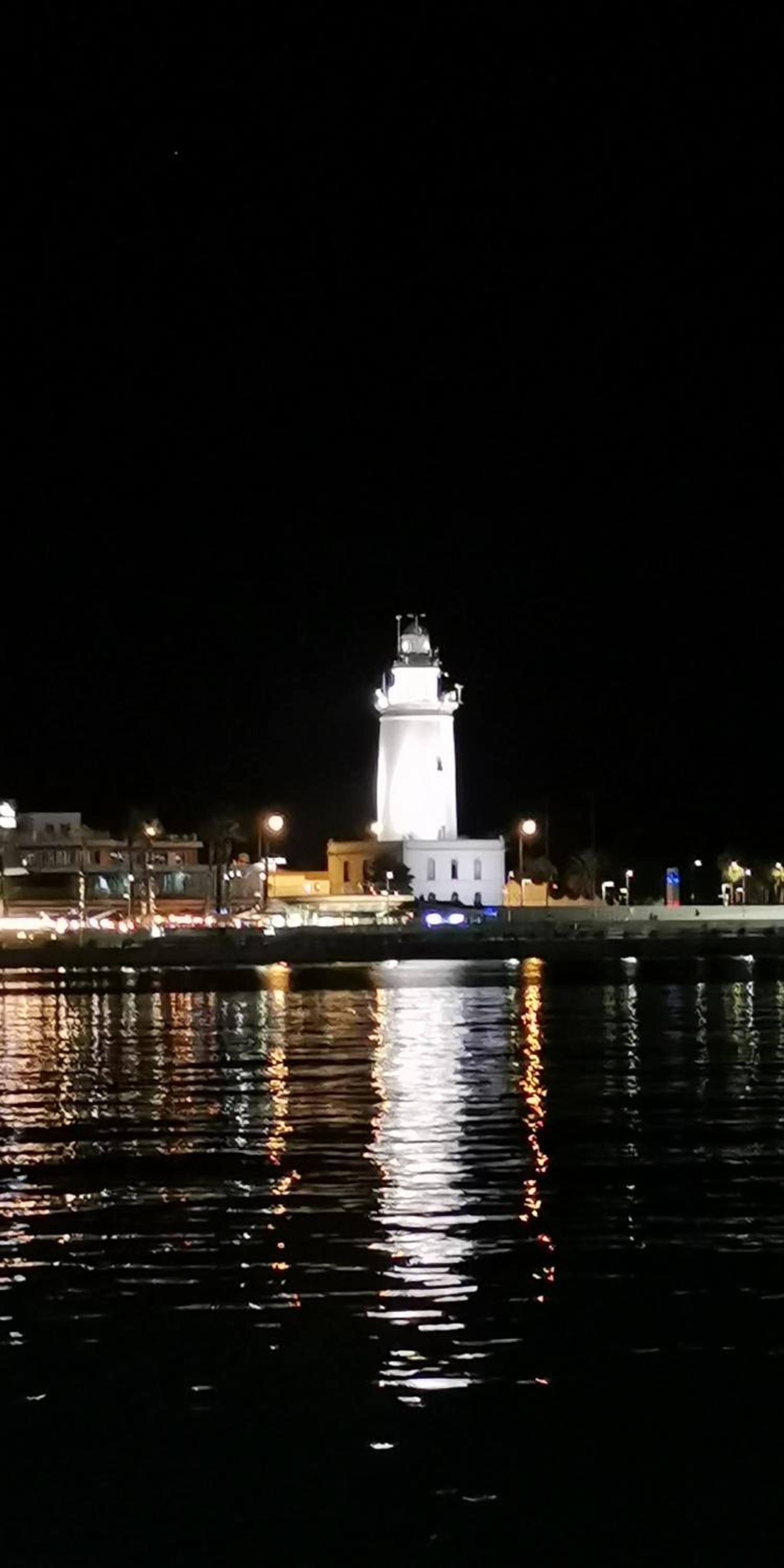 Encantador bajo en Málaga