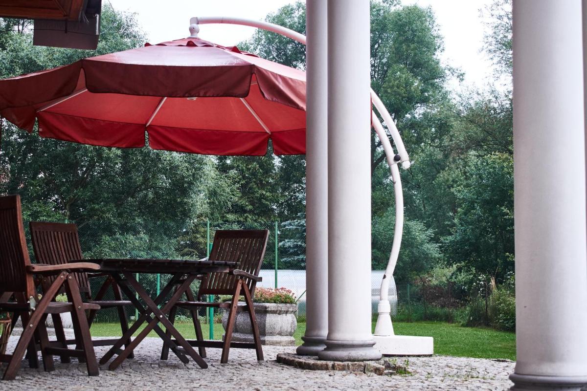 outdoor BBQ area