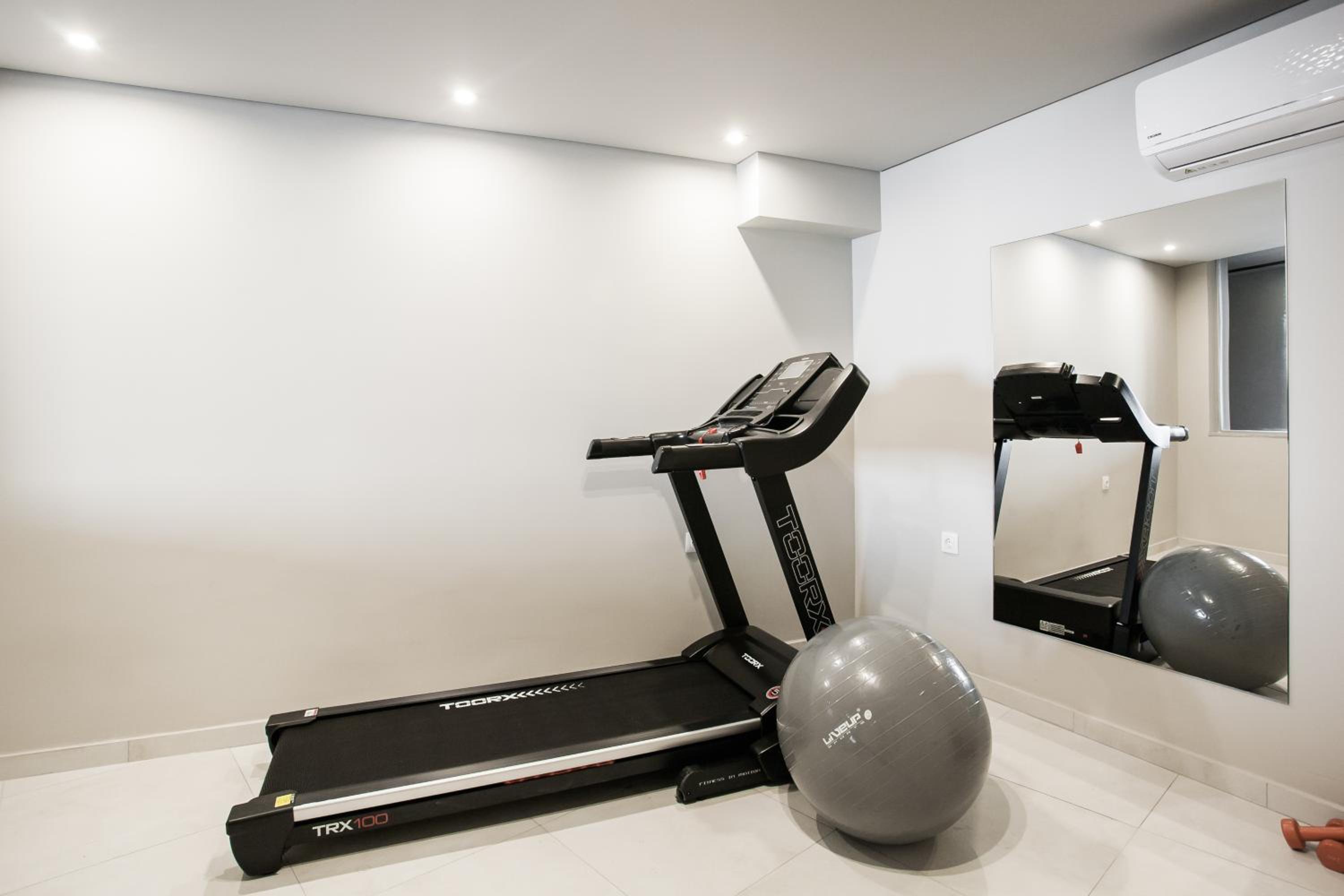 WYZ Athens Apartments by UPSTREET