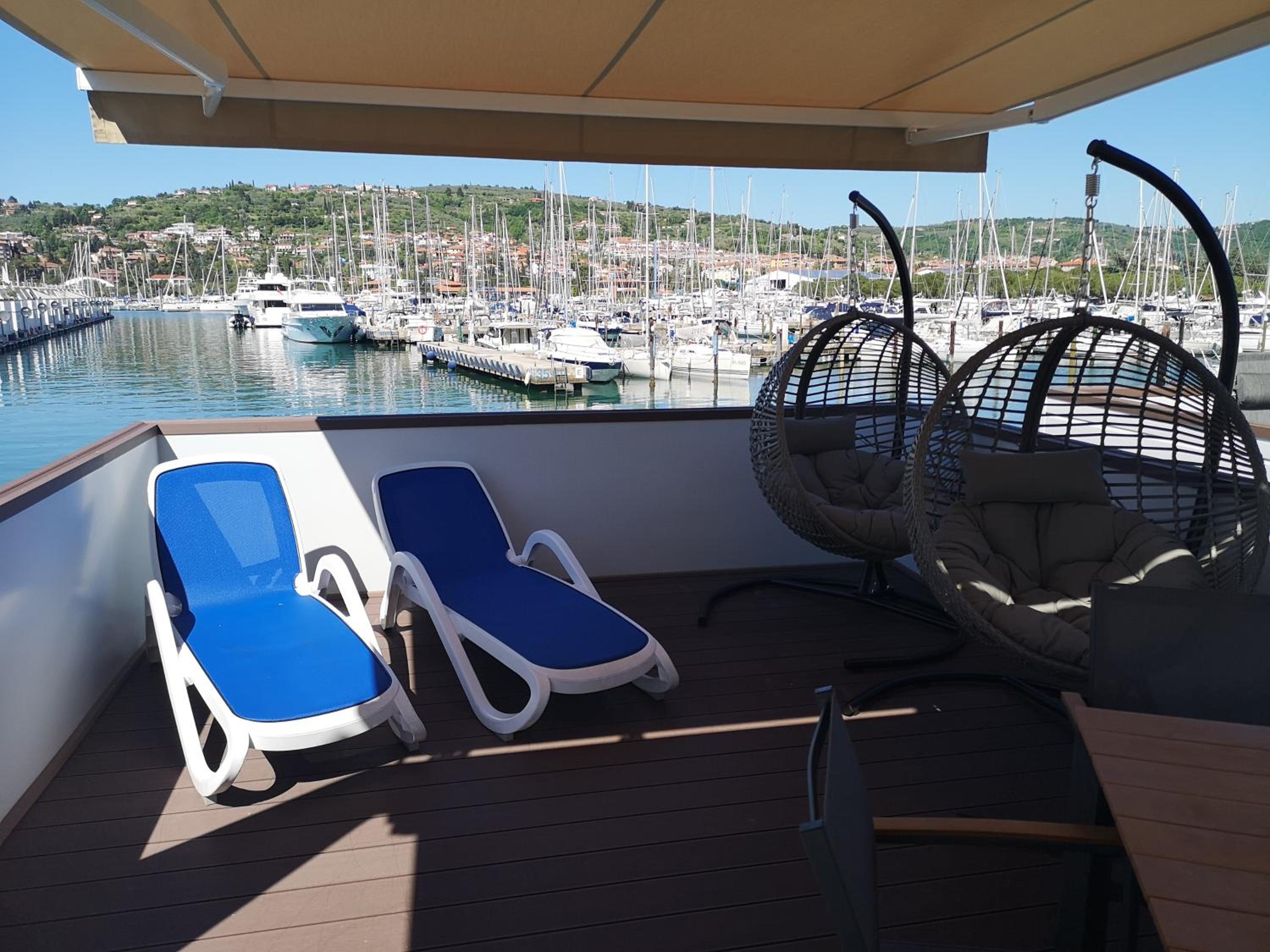 Ocean Beauty Beachfront Boat House in Portorož with Sea View and Jacuzzi