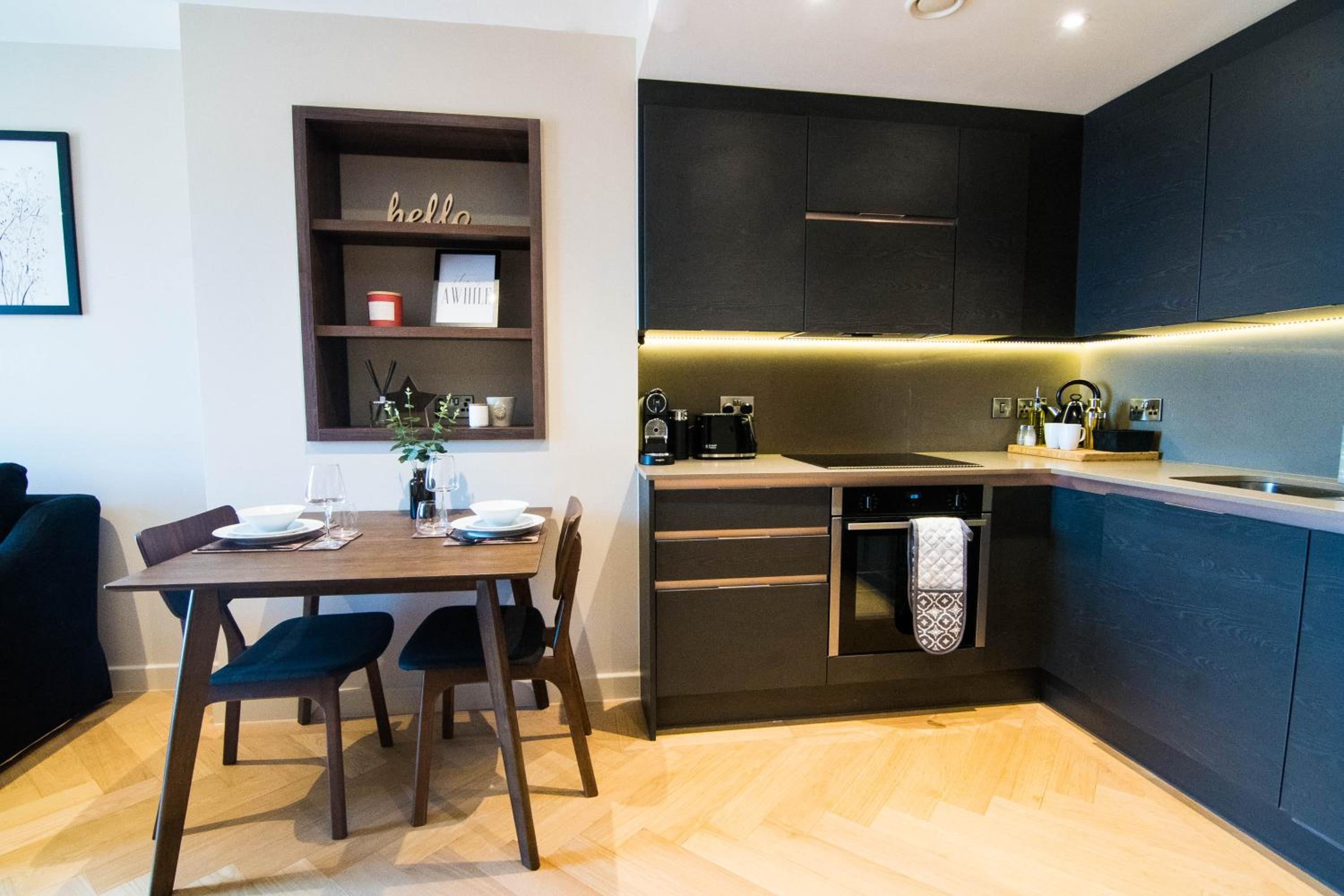 Entire 1 Bed - Number 39 - The Cosy Collection Ltd view 5