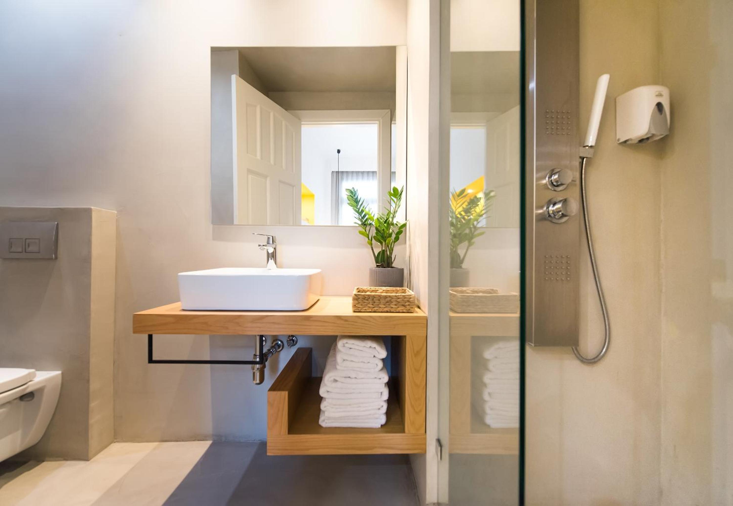 MONK Monastiraki Suites