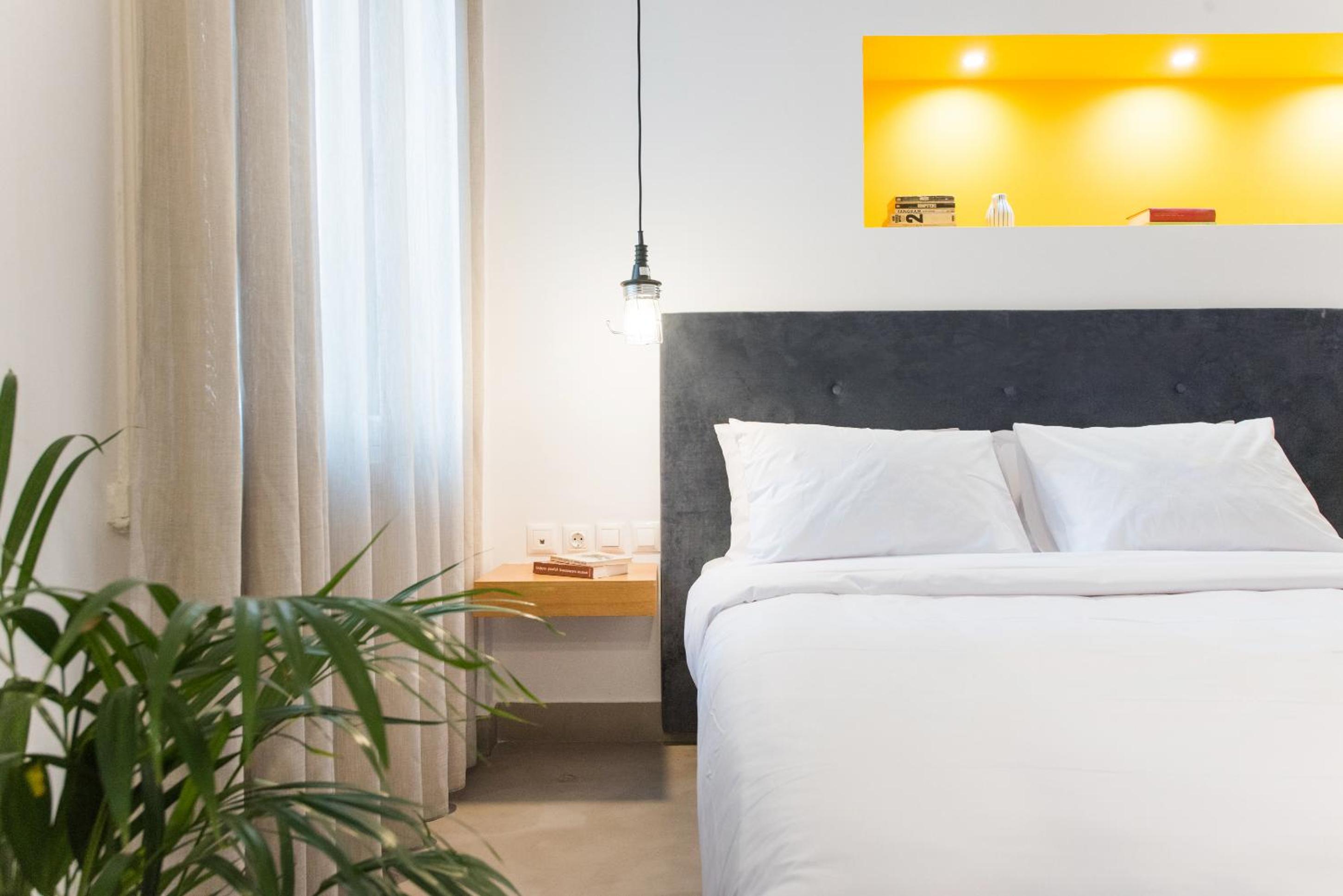 MONK Monastiraki Suites