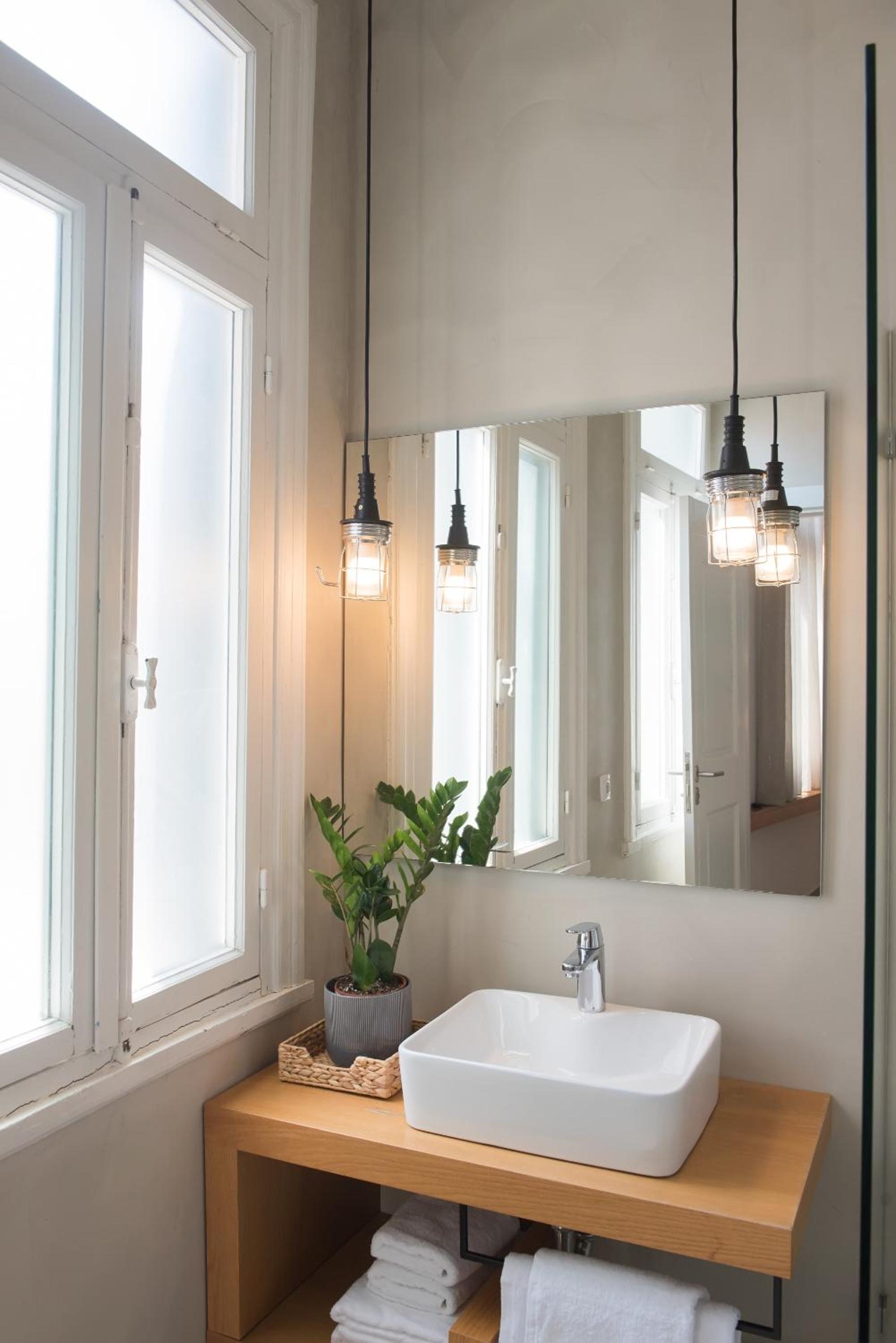 MONK Monastiraki Suites