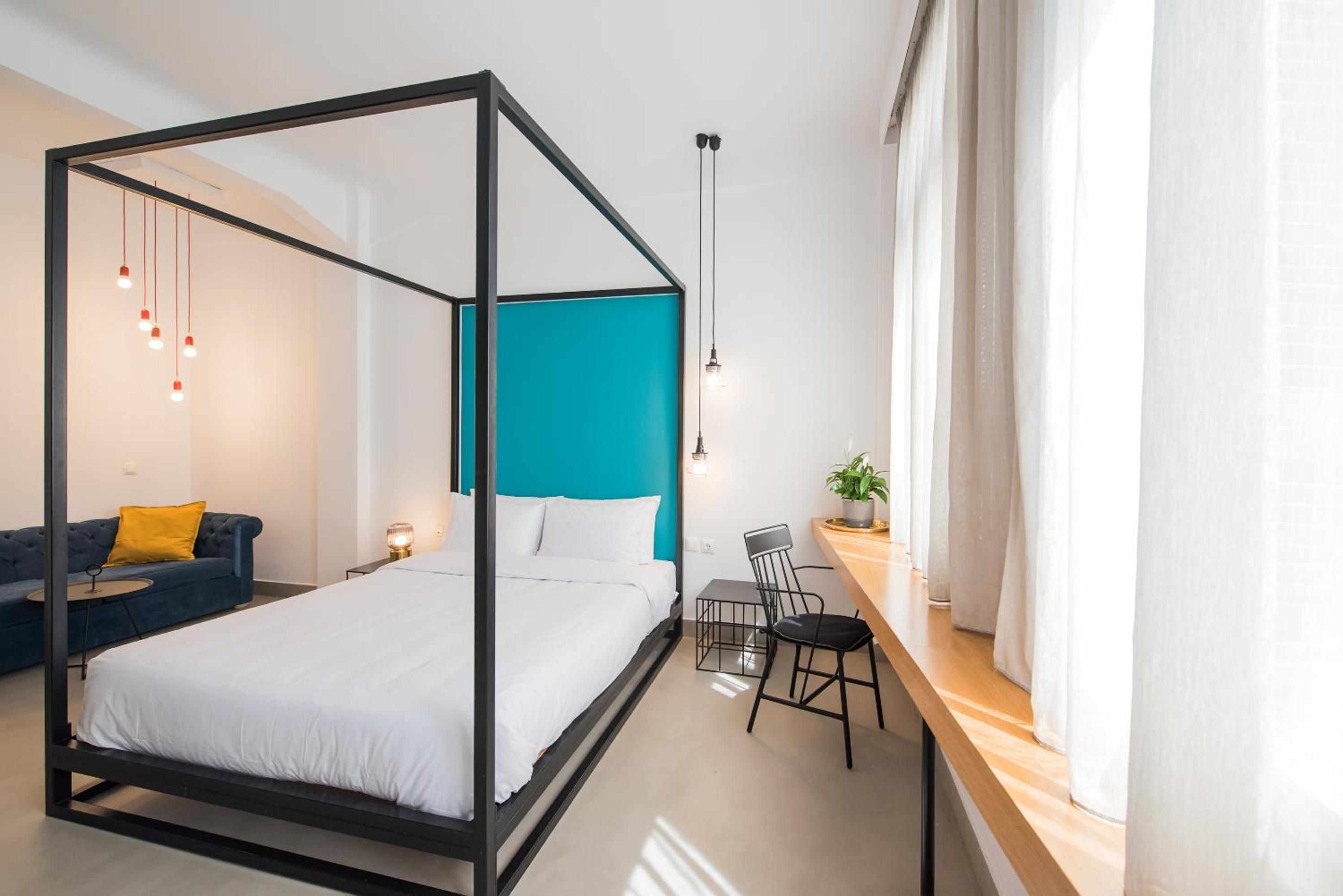 MONK Monastiraki Suites