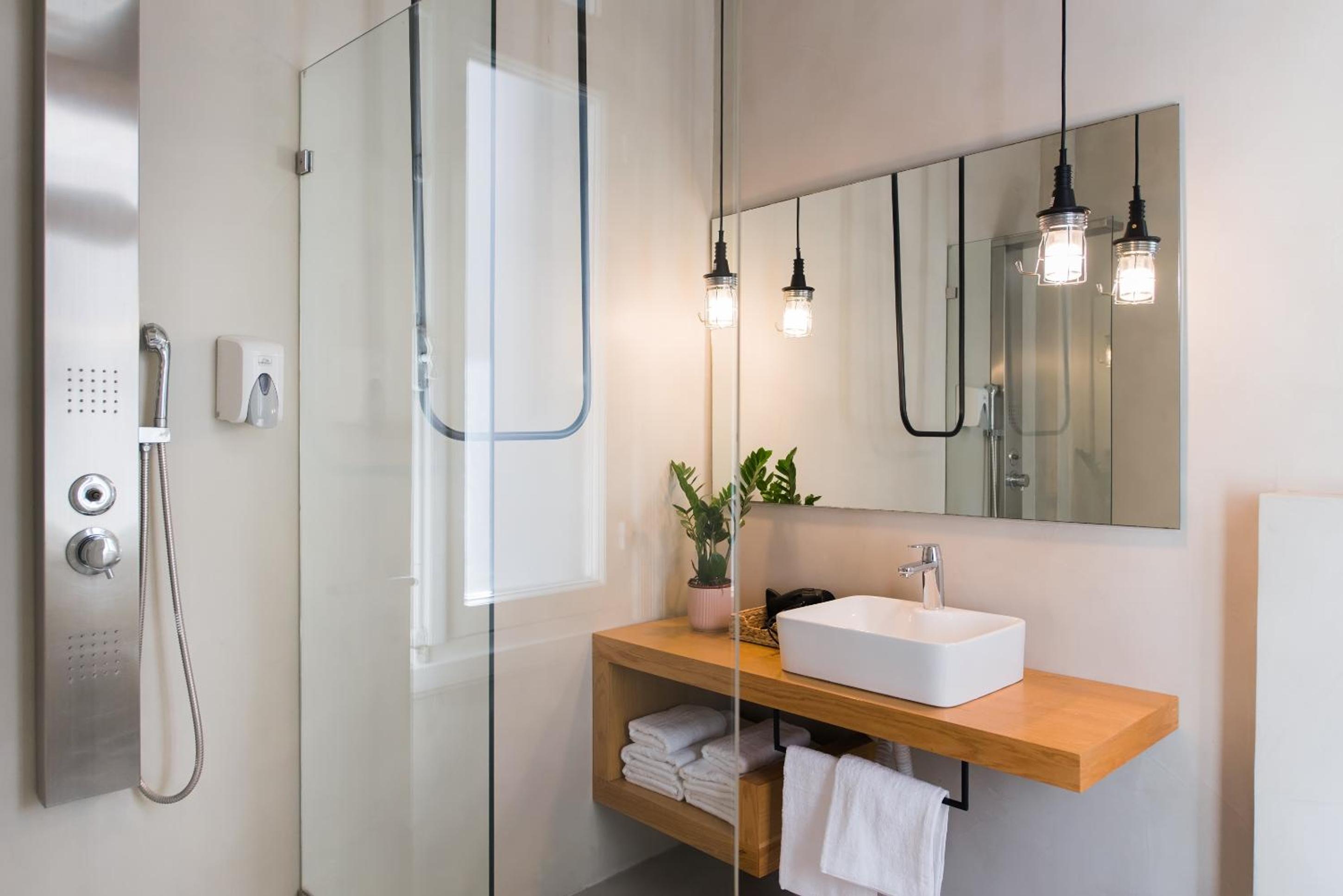 MONK Monastiraki Suites